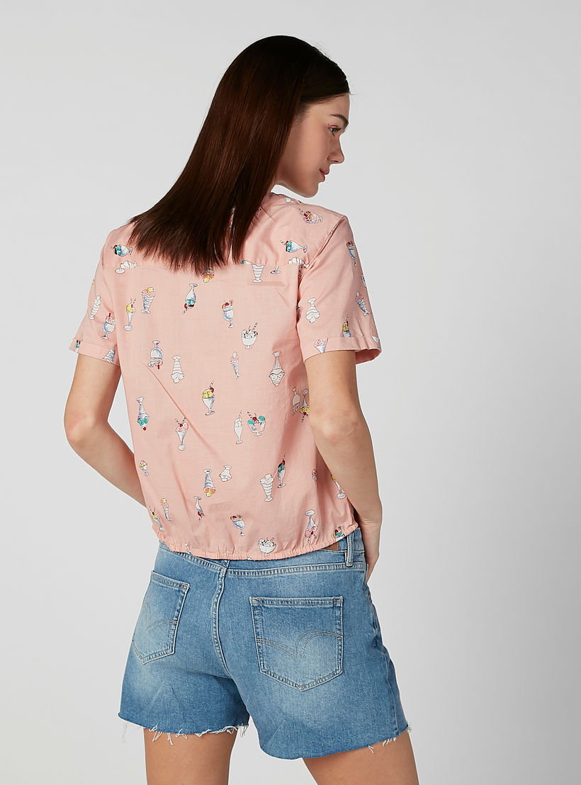 بلوزة منسوجة بقصّة سكيني وياقة V وأكمام قصيرة وطبعات-women-clothing-shirtsandblouses-blouses-image-3
