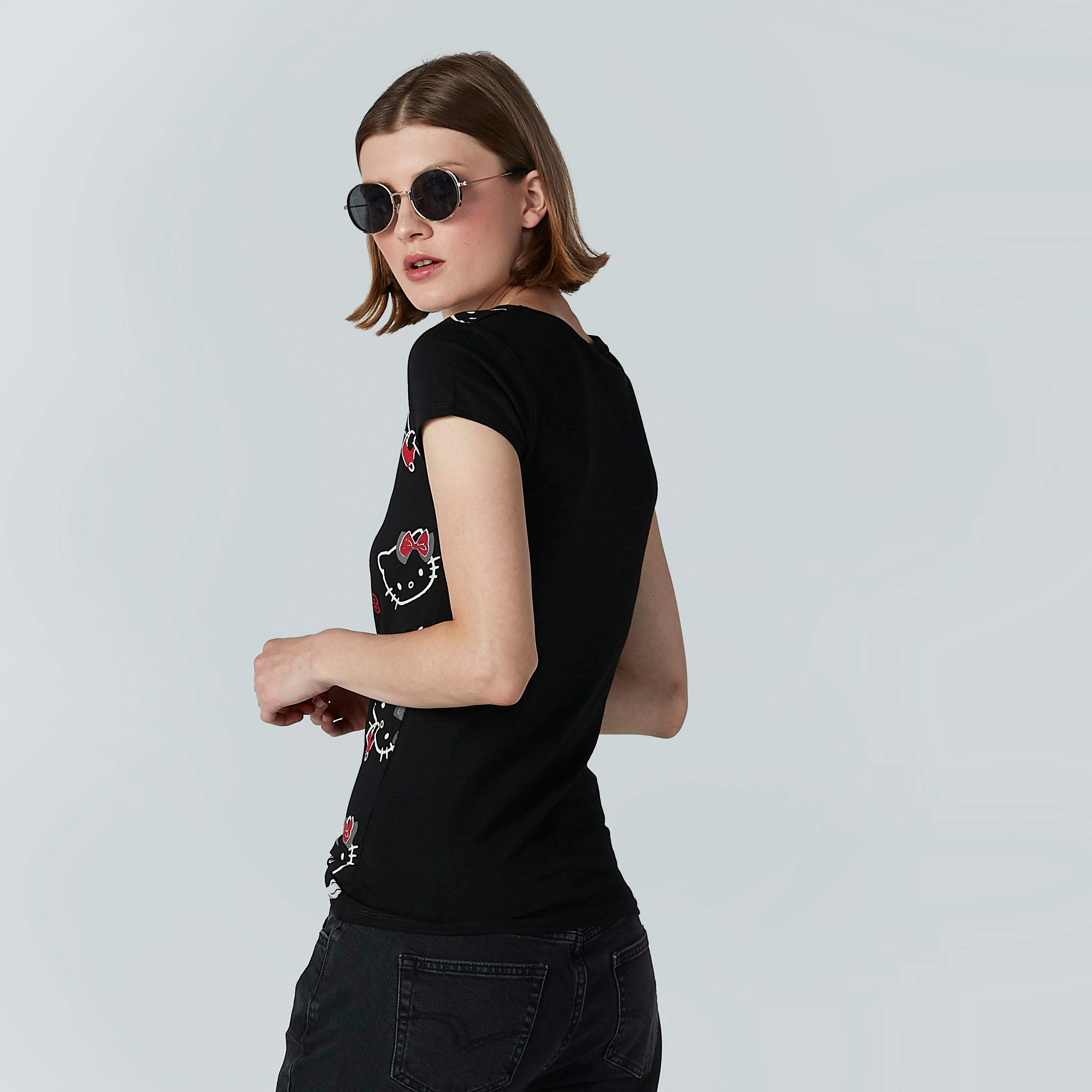 Hello Kitty Printed T-shirt with Cap Sleeves and Round Neck-women-clothing-tshirts-image-3