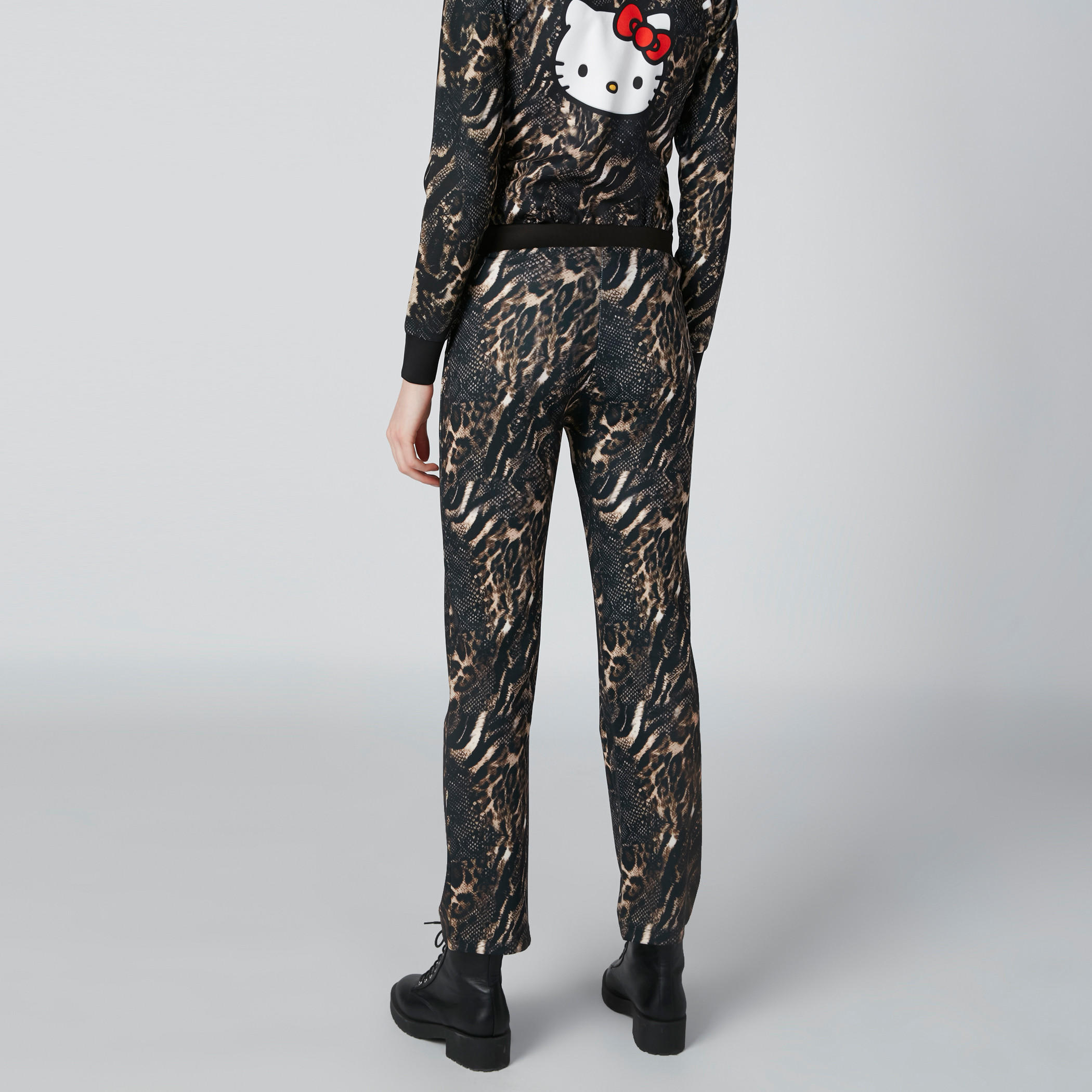 بنطال سليم فيت بخصر متوسط الارتفاع وطبعات هالو كيتي-women-clothing-bottoms-trousers-image-2
