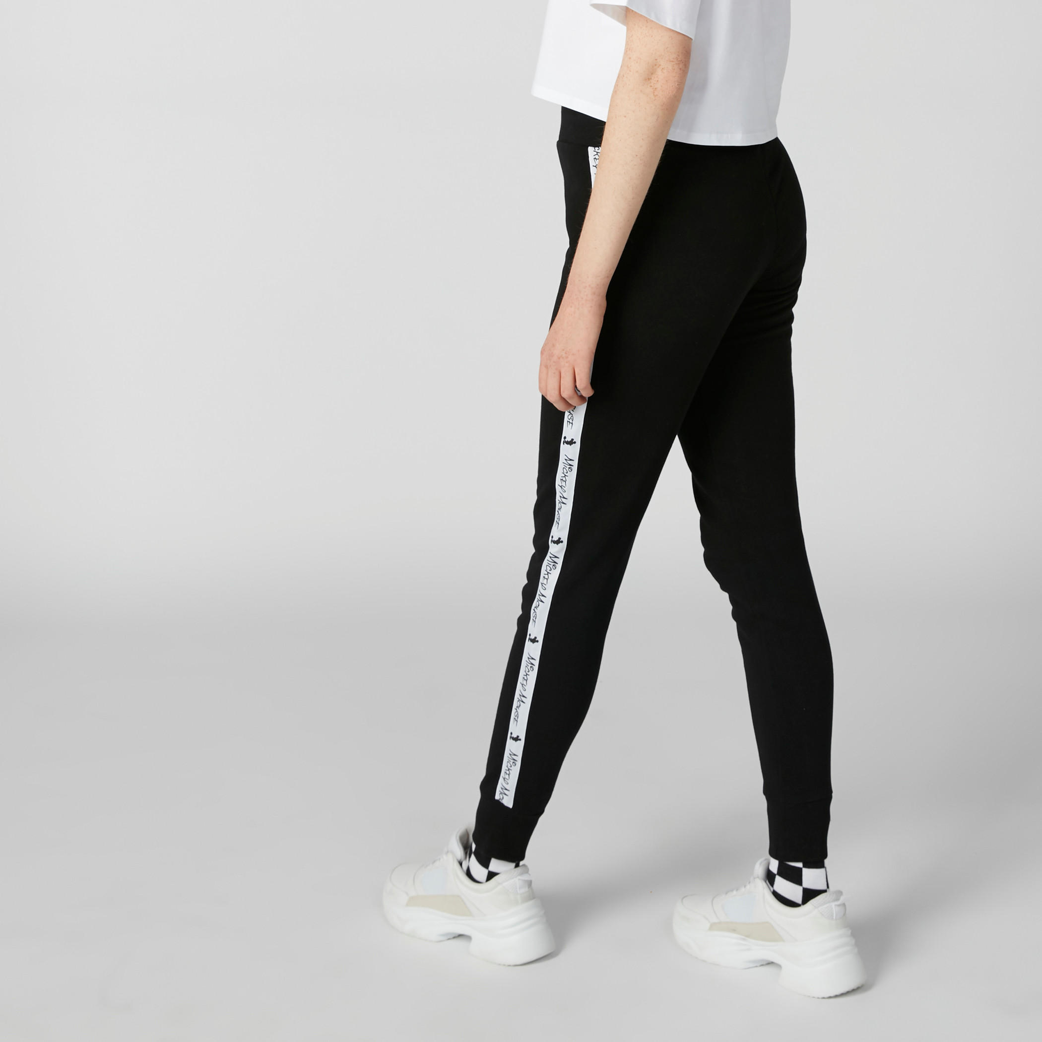 بنطال رياضي بشريطة وطبعات ميكي ماوس-women-clothing-bottoms-joggers-image-4