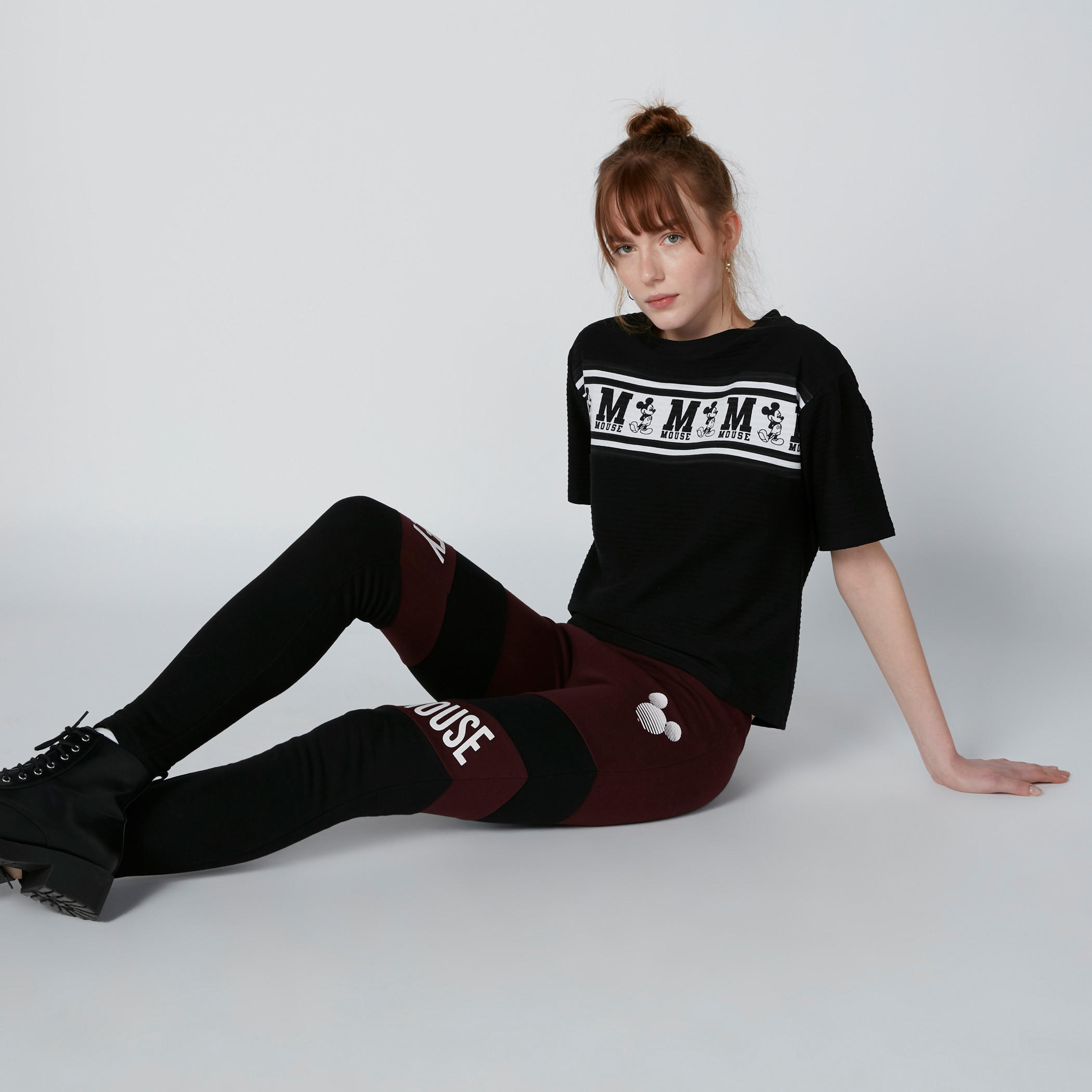 تيشيرت بأكمام قصيرة وطبعات ميكي ماوس-women-clothing-tshirts-image-1
