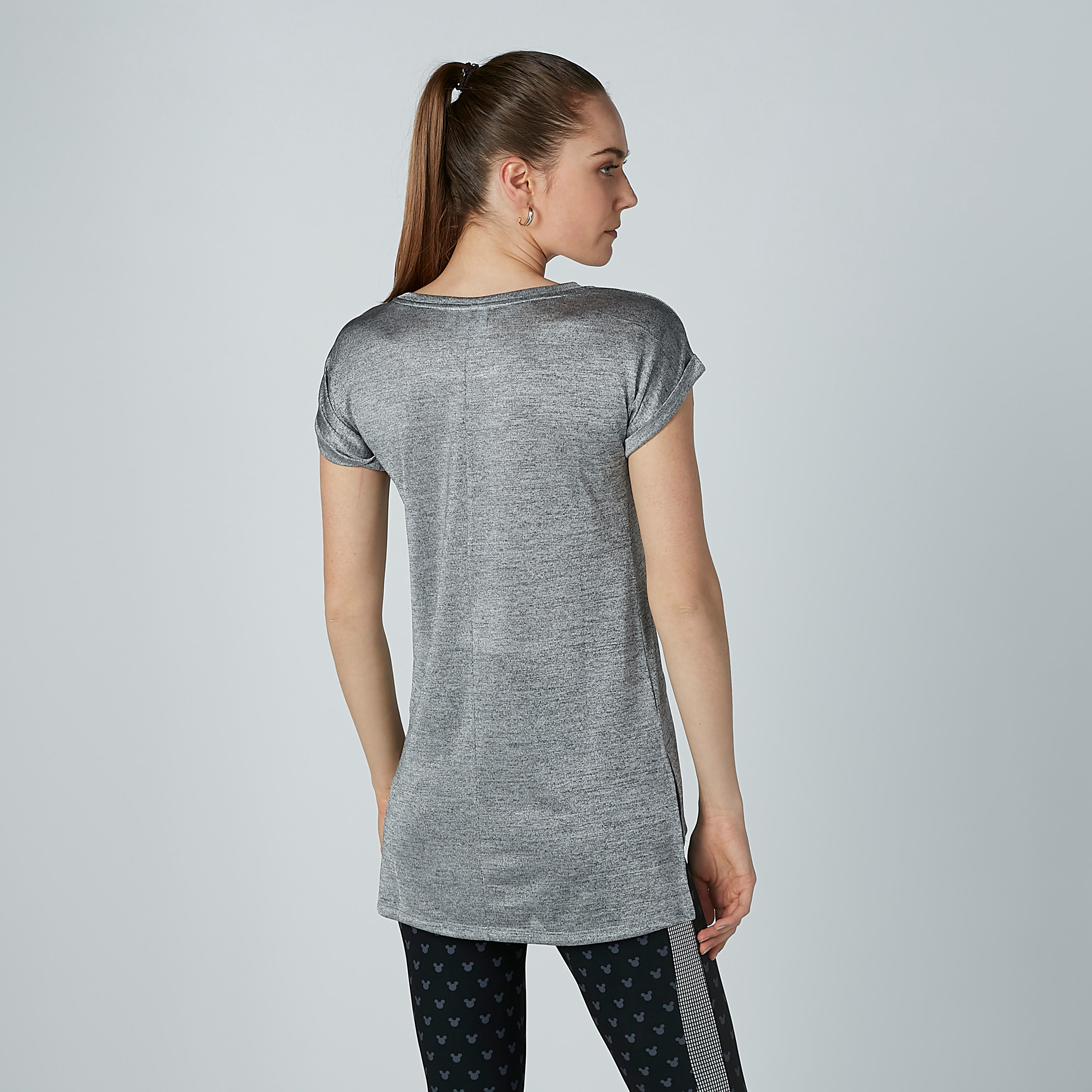 تيشيرت بأكمام كاب وياقة مستديرة وطبعات ميكي ماوس-women-clothing-tshirts-image-3