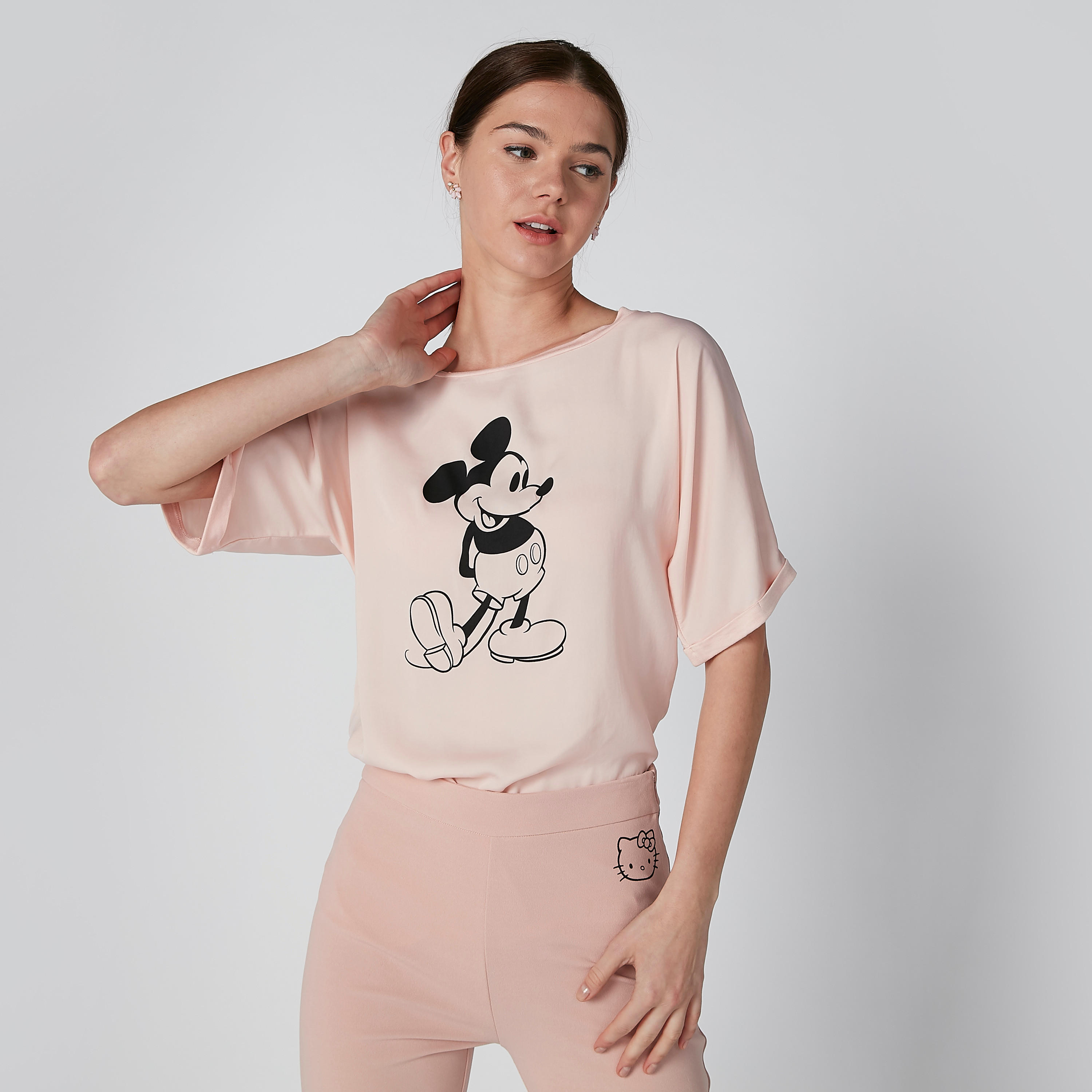 بلوزة بياقة مستديرة وأكمام متصلة وطبعات ميكي ماوس-women-clothing-shirtsandblouses-blouses-image-1