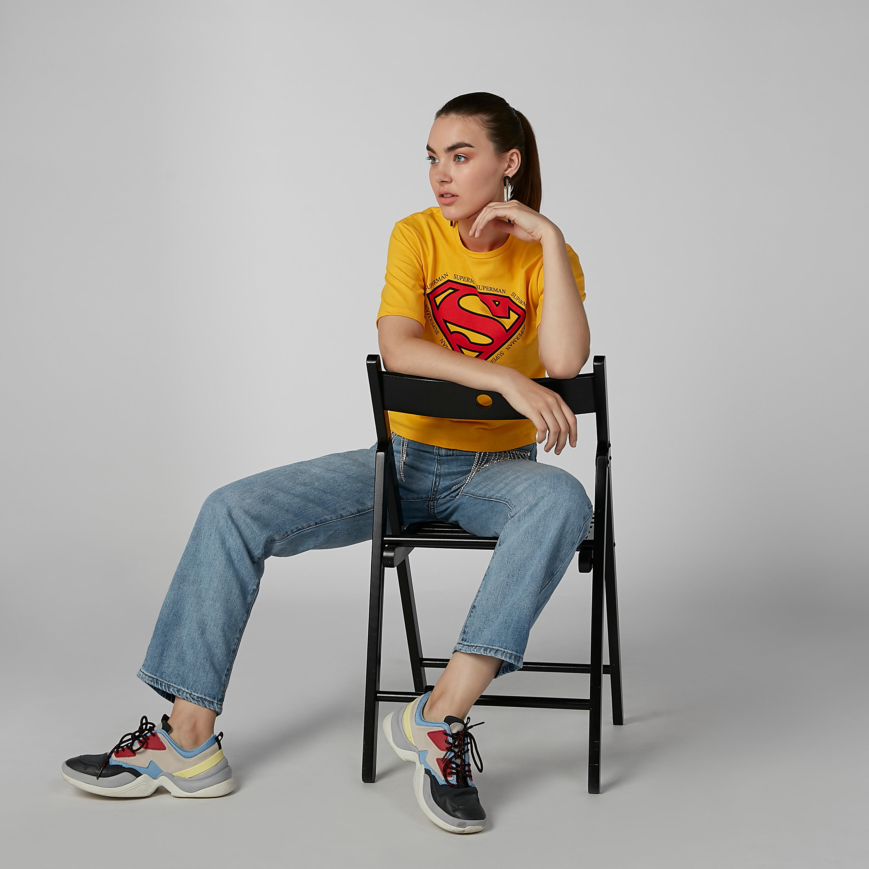 تيشيرت بياقة مستديرة وأكمام قصيرة وطبعات سوبرمان-women-clothing-tshirts-image-2