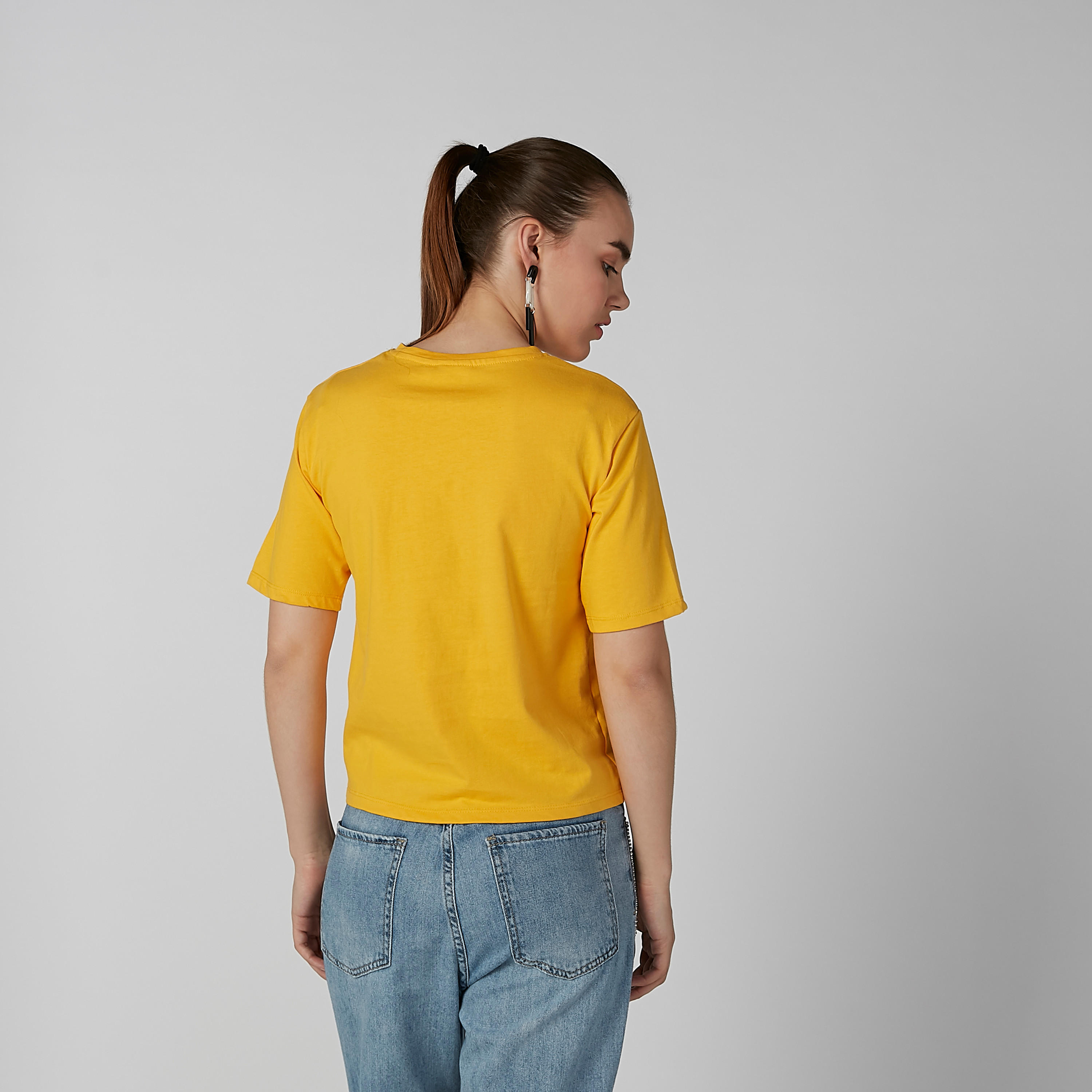 تيشيرت بياقة مستديرة وأكمام قصيرة وطبعات سوبرمان-women-clothing-tshirts-image-3