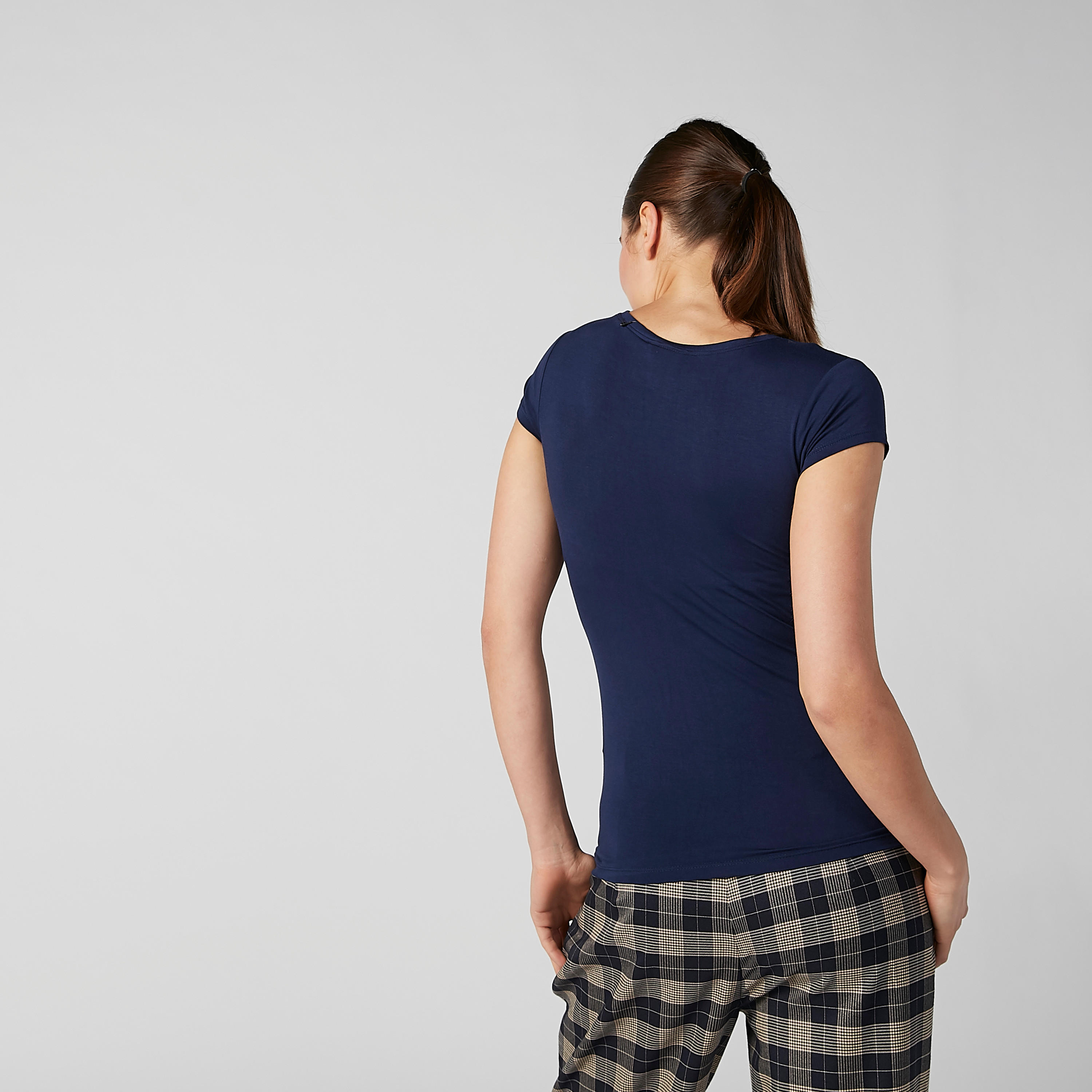 تيشيرت بياقة مستديرة وأكمام كاب وطبعات-women-clothing-tshirts-image-3