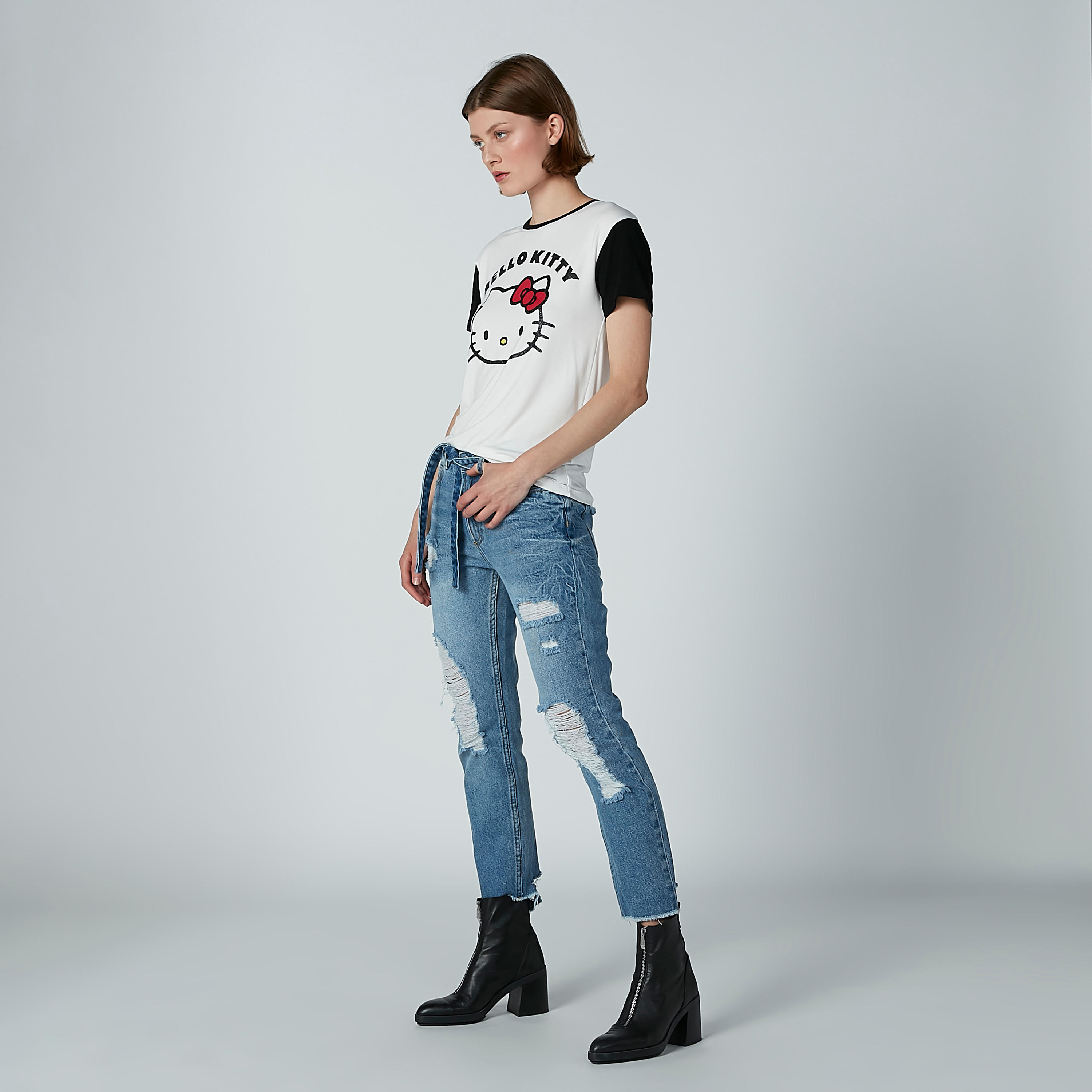 Hello Kitty Printed T-shirt with Round Neck and Short Sleeves-women-clothing-tshirts-image-1