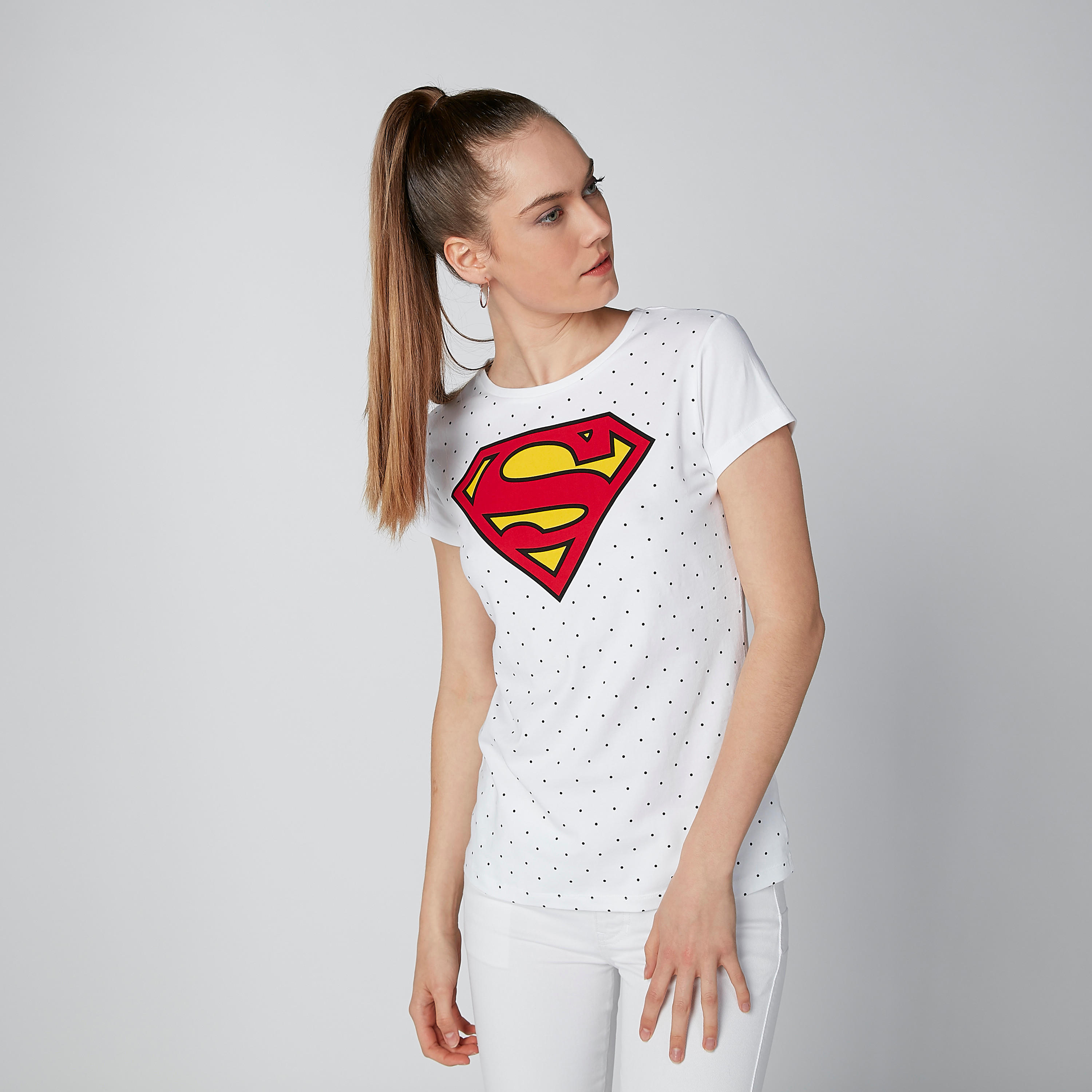 تيشيرت بياقة مستديرة وطبعات سوبرمان-women-clothing-tshirts-image-2