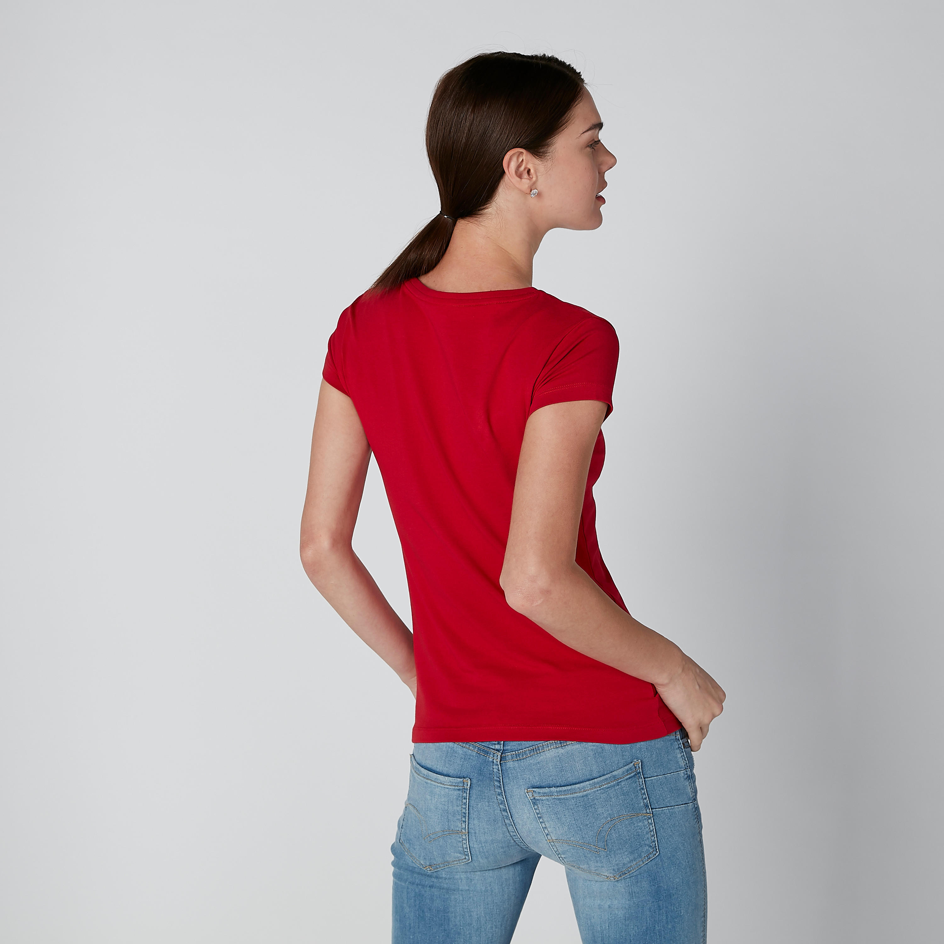 تيشيرت بياقة ضيّقة وأكمام كاب وطبعات ميكي ماوس-women-clothing-tshirts-image-2