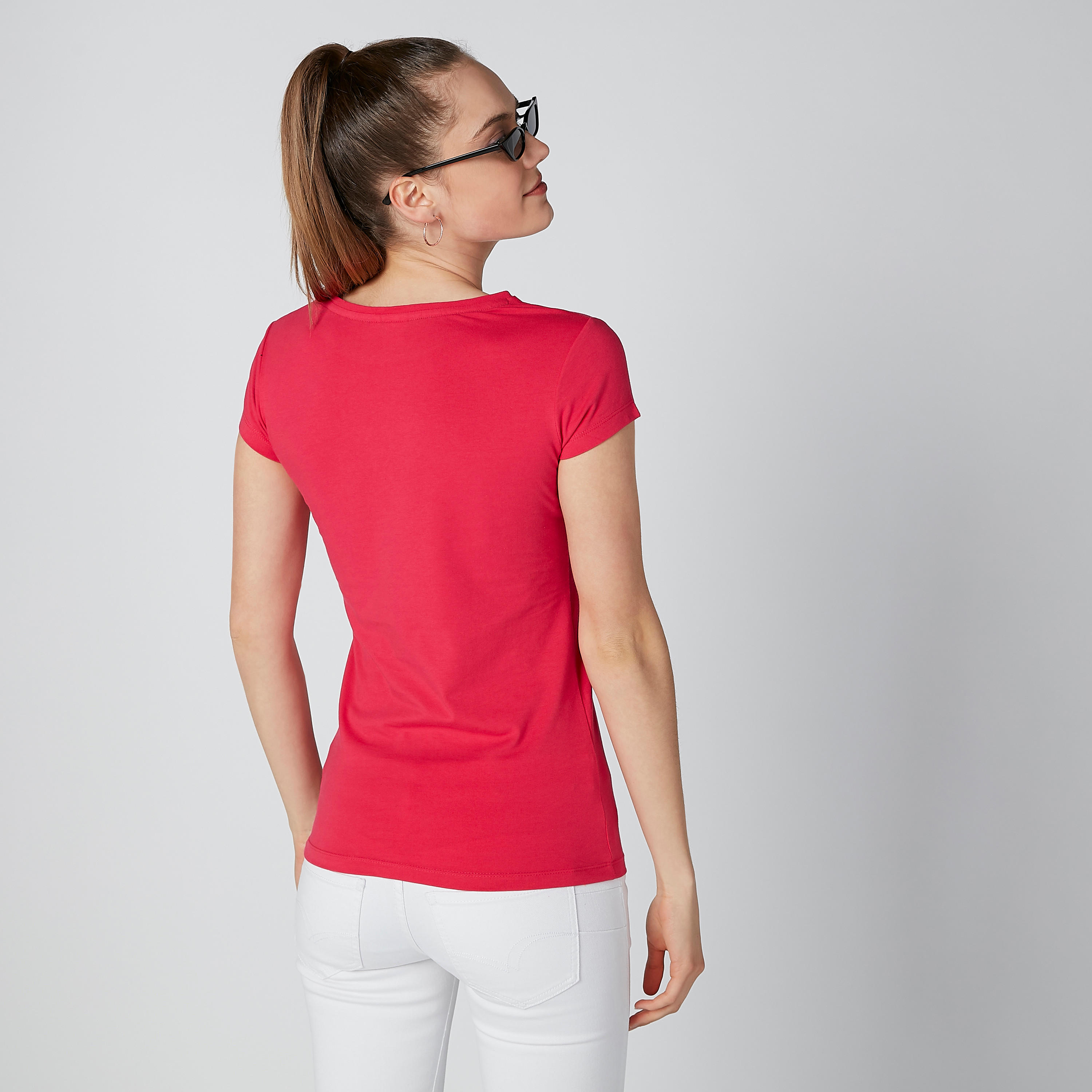 تيشيرت بأكمام كاب وياقة مستديرة وطبعات ميكي ماوس-women-clothing-tshirts-image-3