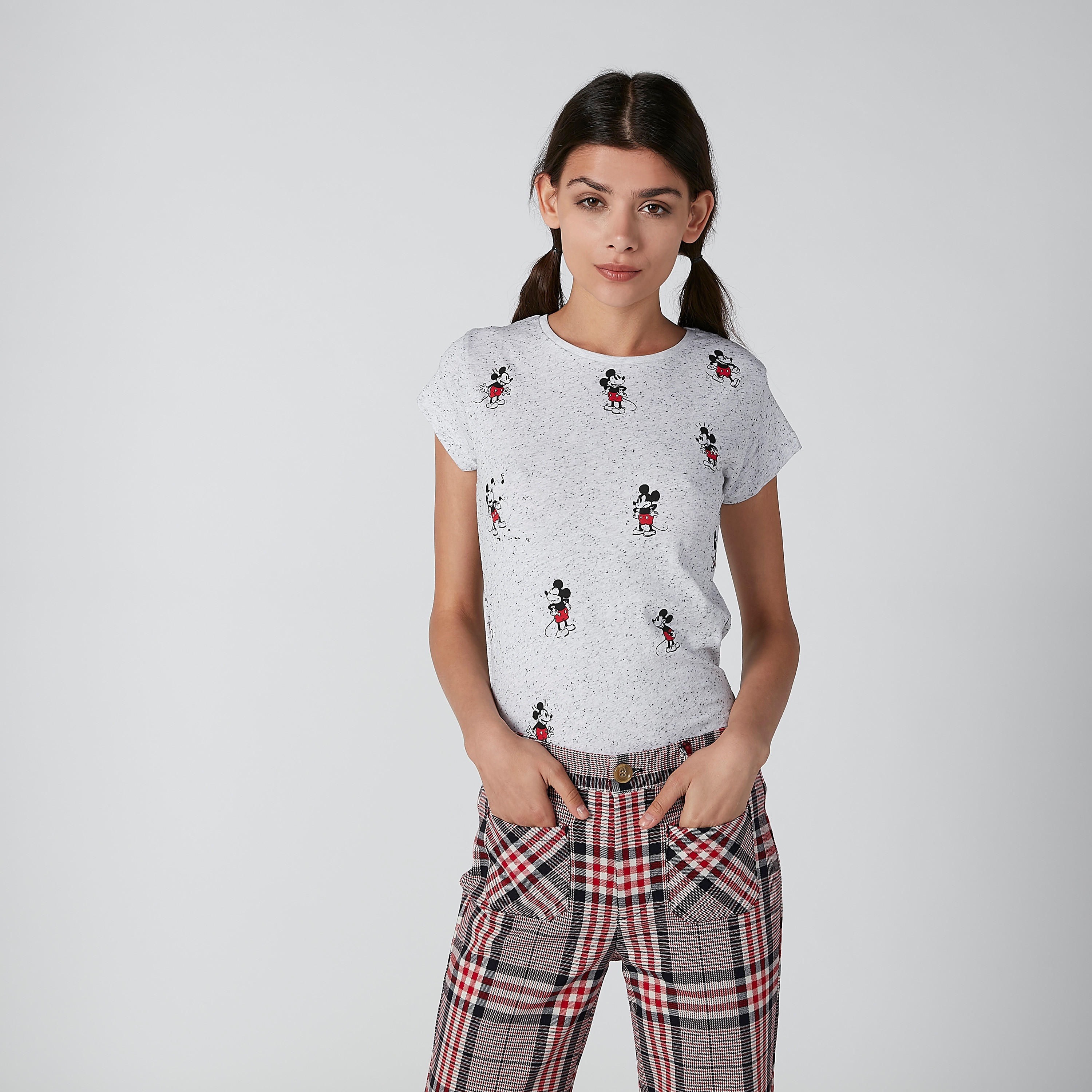 تيشيرت بأكمام كاب وياقة مستديرة وطبعات ميكي ماوس-women-clothing-tshirts-image-3