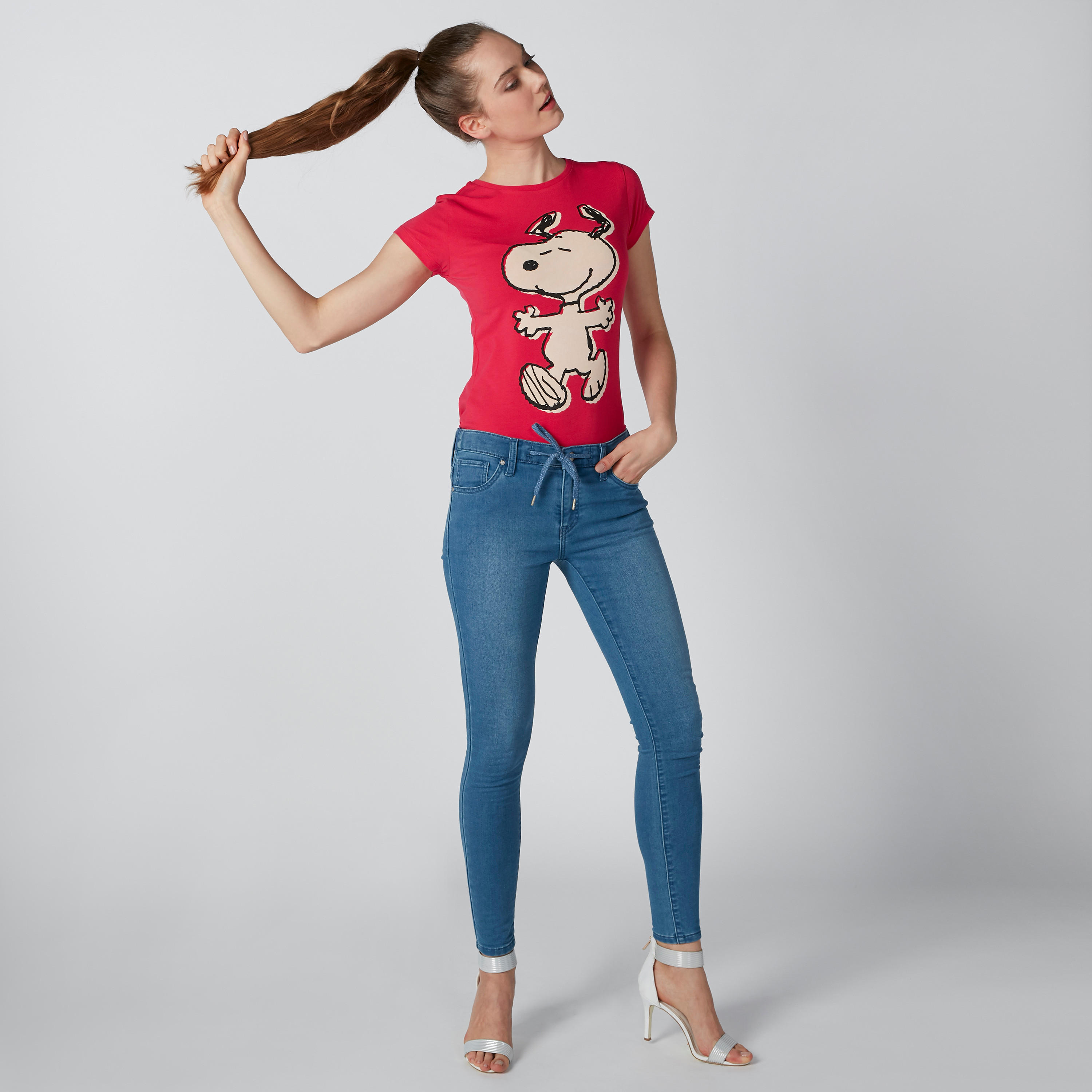 تيشيرت بياقة مستديرة وأكمام كاب وطبعات-women-clothing-tshirts-image-3