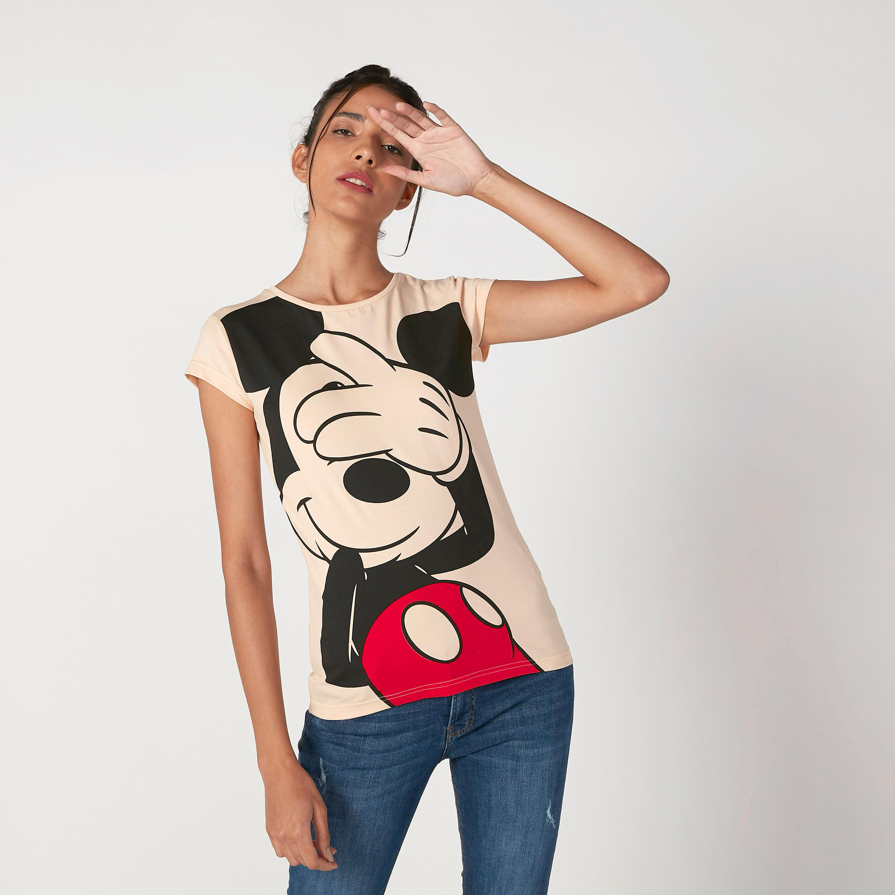 تيشيرت مستدام سكيني بياقة مستديرة وطبعات ميكي ماوس-women-clothing-tshirts-image-1
