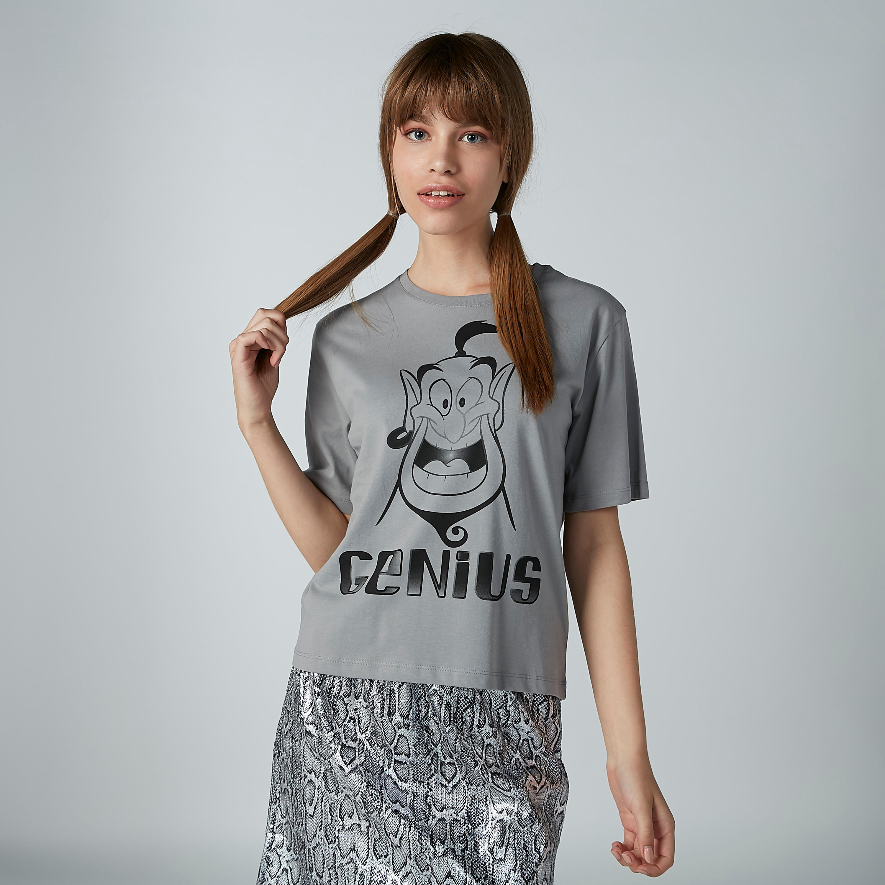 تيشيرت بياقة مستديرة وأكمام قصيرة وطبعات جيني-women-clothing-tshirts-image-1