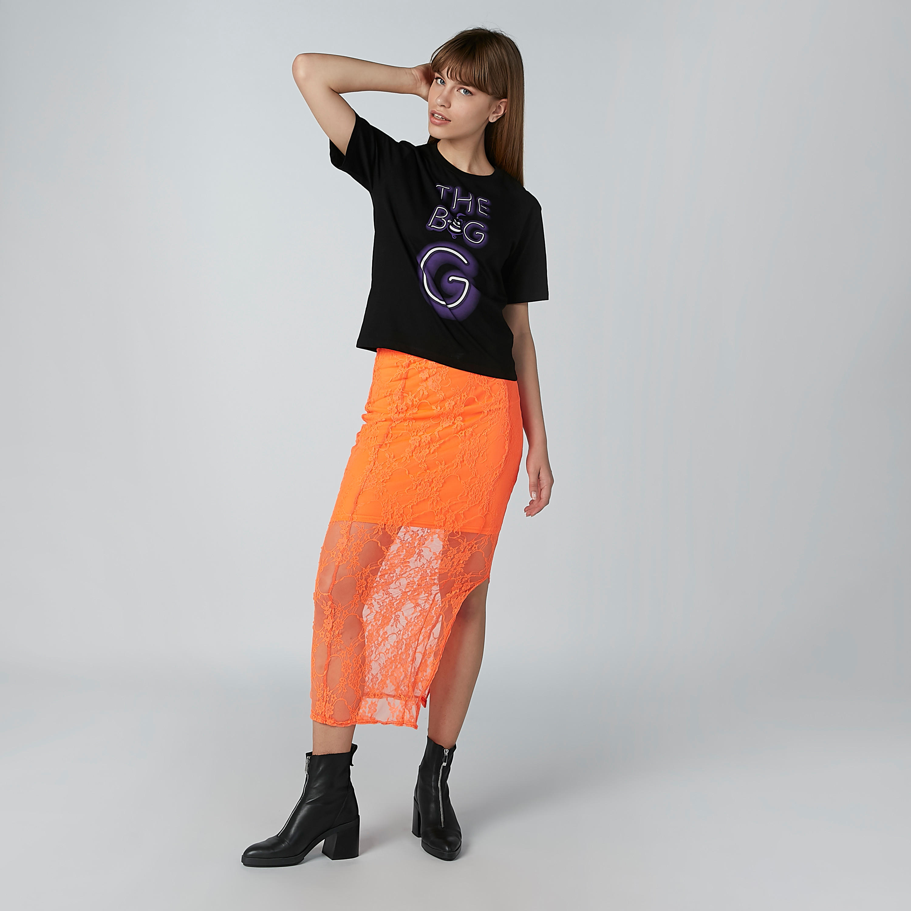 تيشيرت بقصّة سكيني وياقة مستديرة وأكمام قصيرة وطبعات-women-clothing-tshirts-image-3