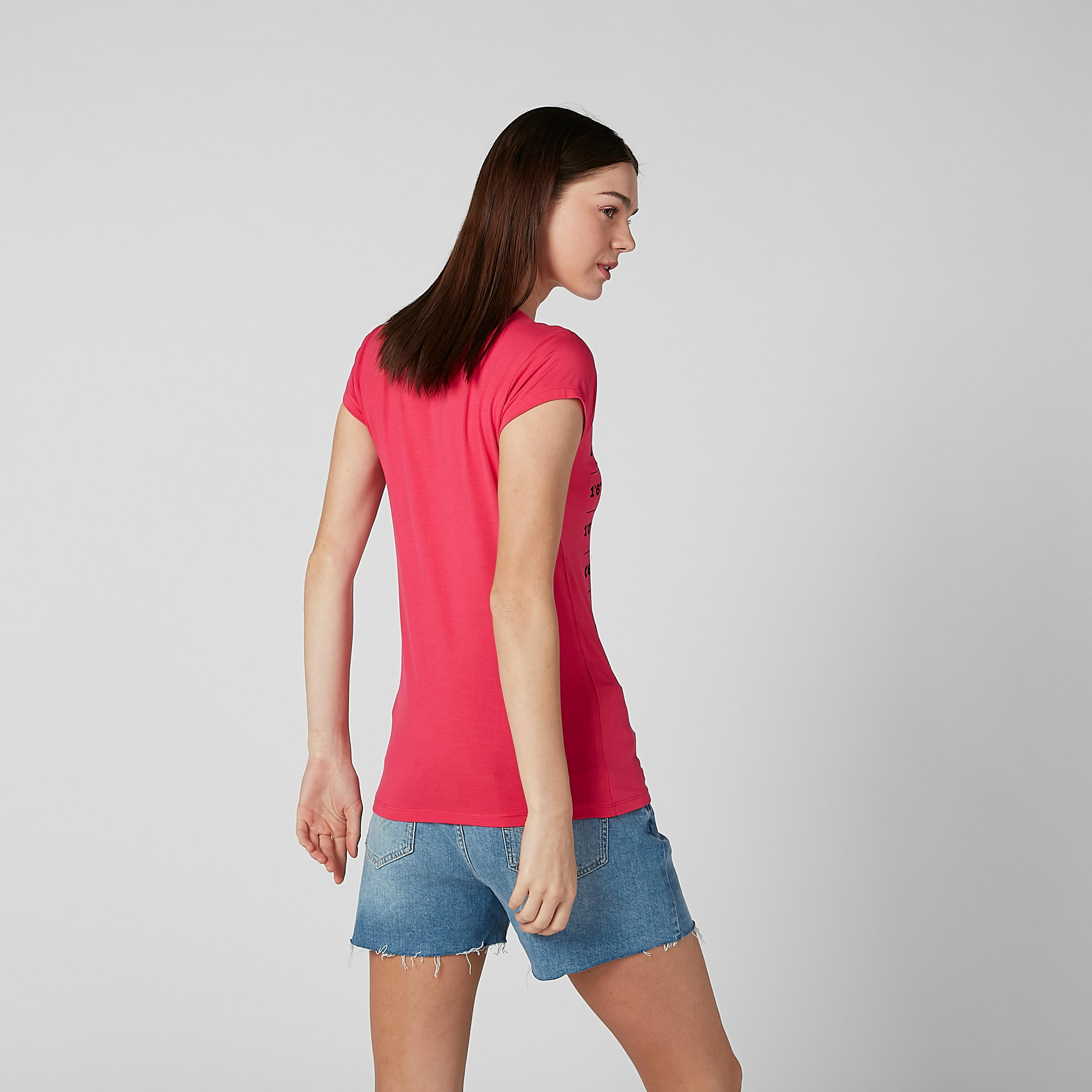 تيشيرت مستدام سليم بأكمام كاب وطبعات مينيونز -women-clothing-tshirts-image-3