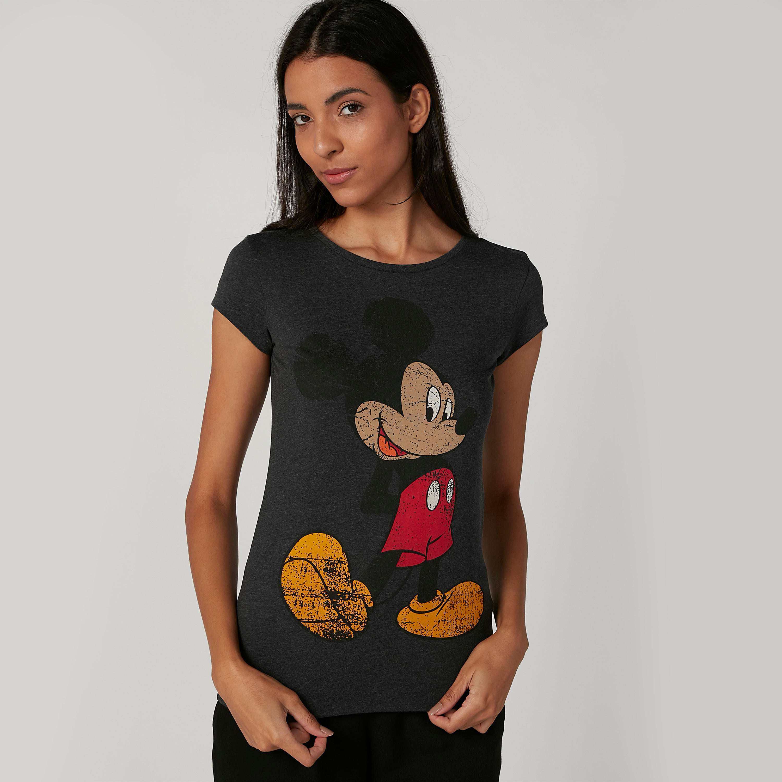 تيشيرت مستدام سكيني بياقة مستديرة وطبعات ميكي ماوس-women-clothing-tshirts-image-1