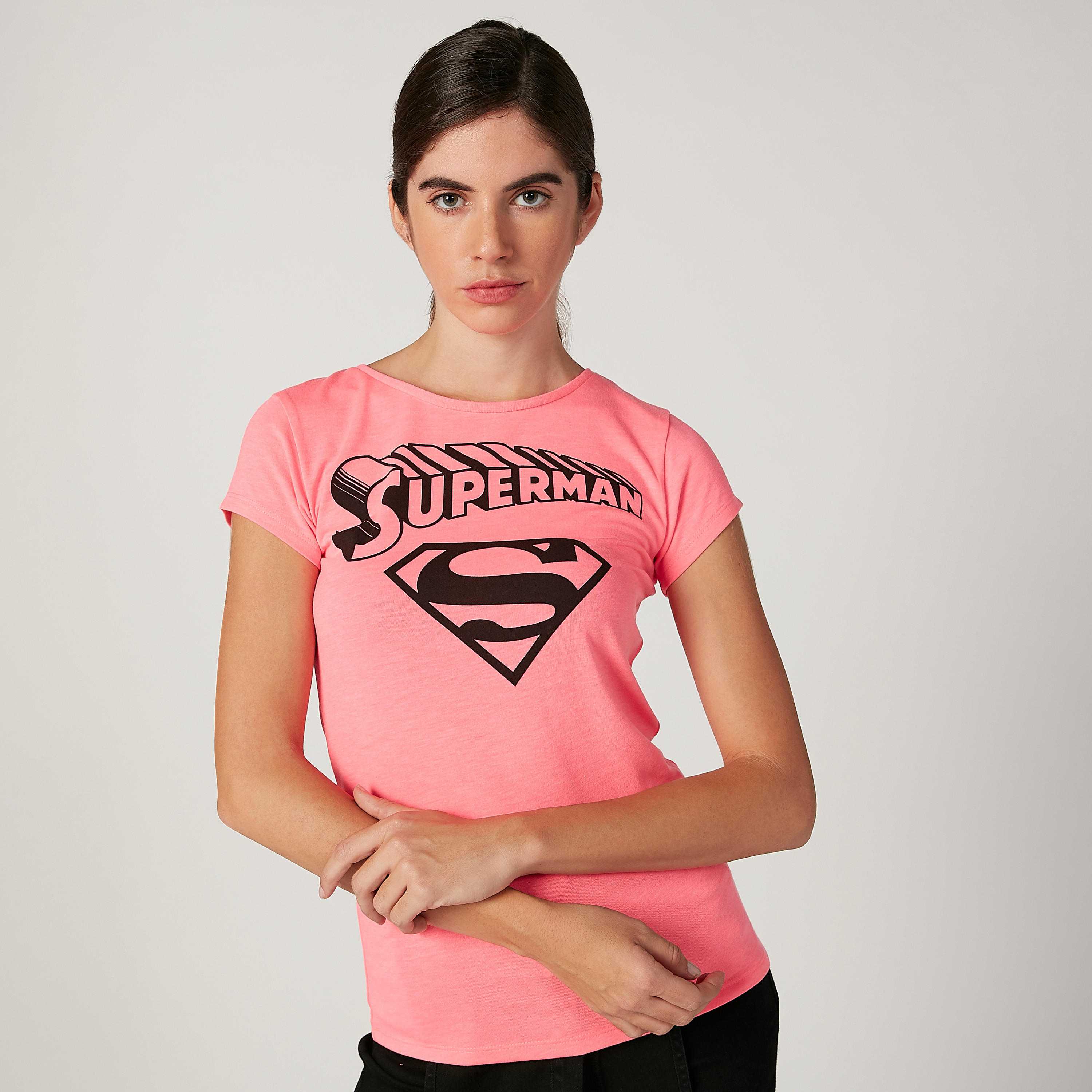 تيشيرت سكيني بياقة مستديرة وطبعات سوبرمان-women-clothing-tshirts-image-1