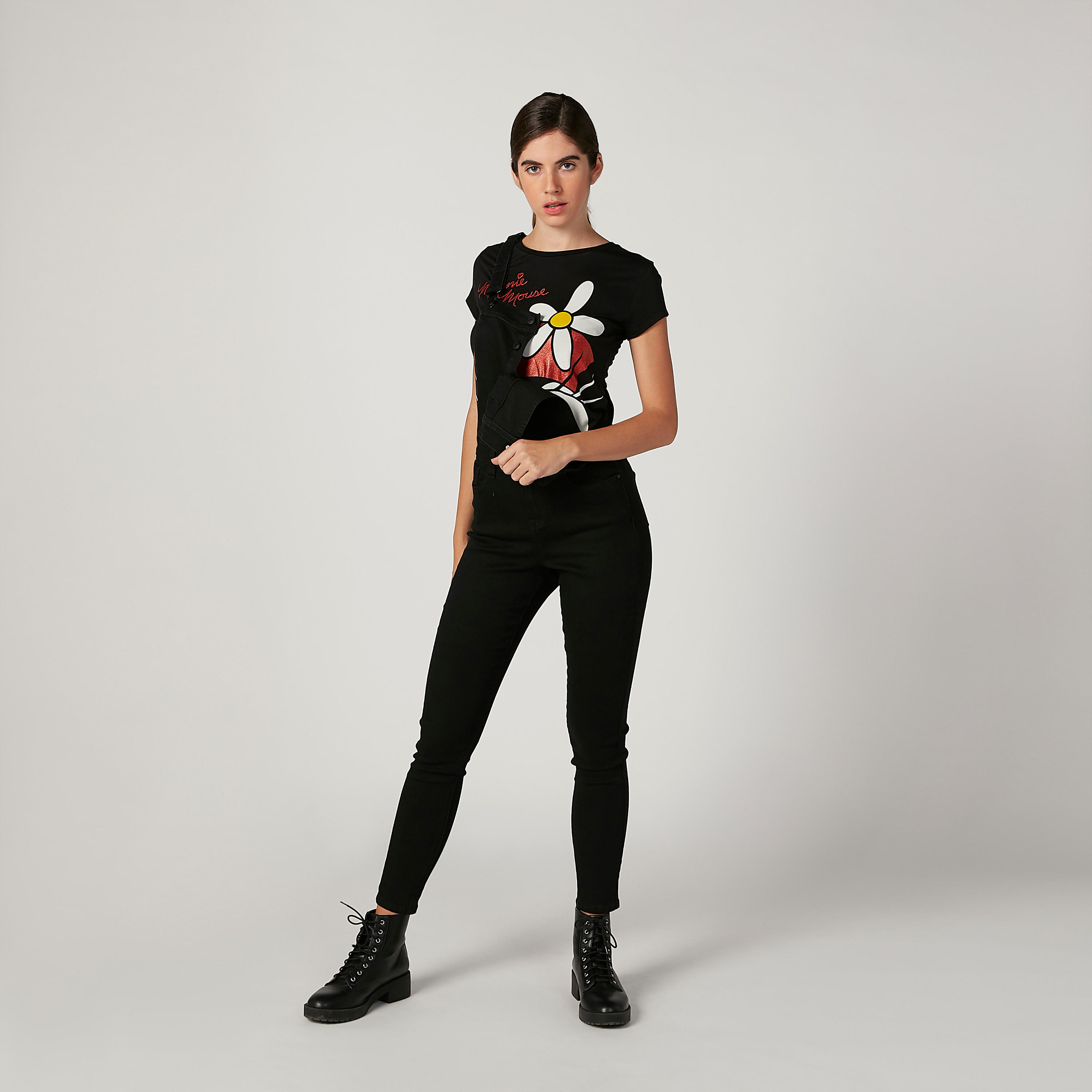 تيشيرت سكيني فيت بياقة ضيقة وأكمام كاب وطبعات ميني ماوس-women-clothing-tshirts-image-2