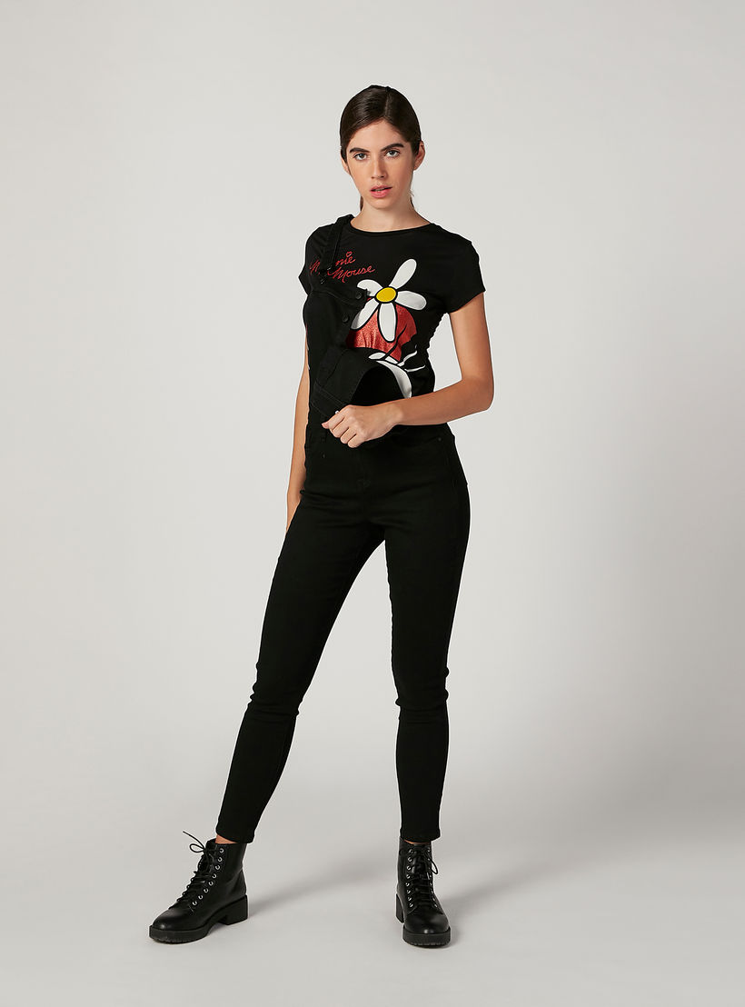 تيشيرت سكيني فيت بياقة ضيقة وأكمام كاب وطبعات ميني ماوس-women-clothing-tshirts-image-2