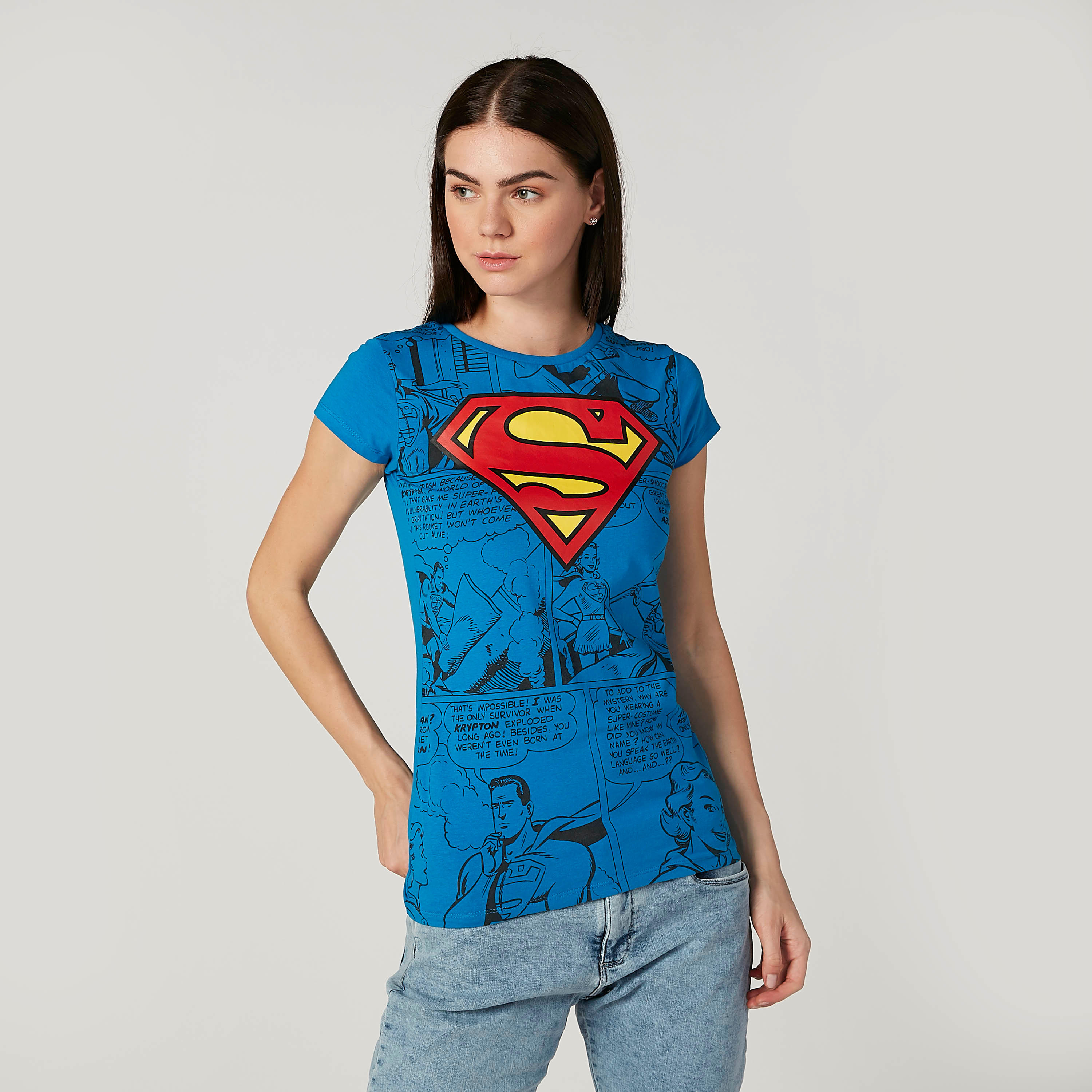 تيشيرت سكيني بياقة مستديرة وأكمام كاب وطبعات سوبرمان-women-clothing-tshirts-image-1