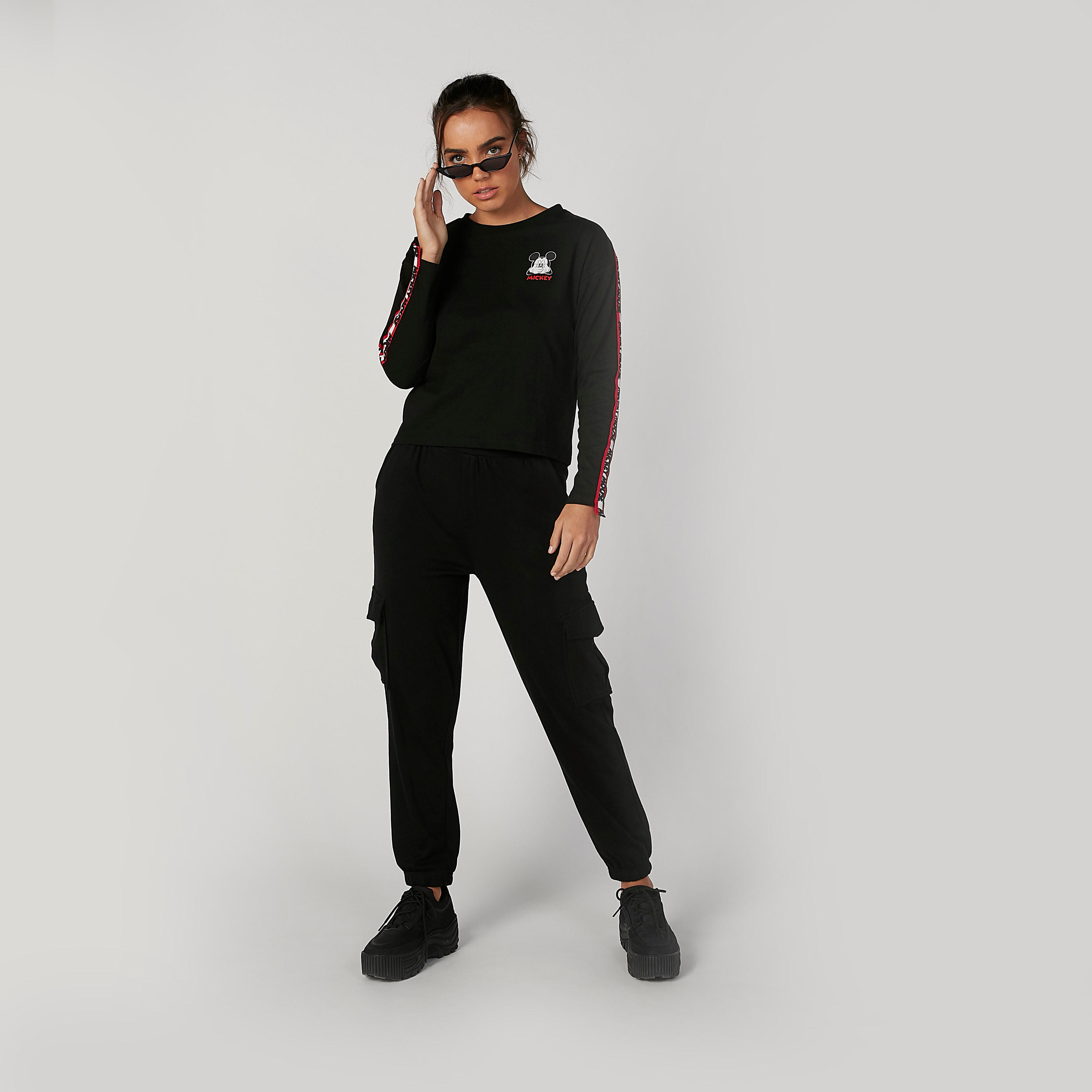 سويت شيرت مستدام بأكمام طويلة وطبعات ميكي ماوس -women-winterwear-hoodiesandsweatshirts-sweatshirts-image-2