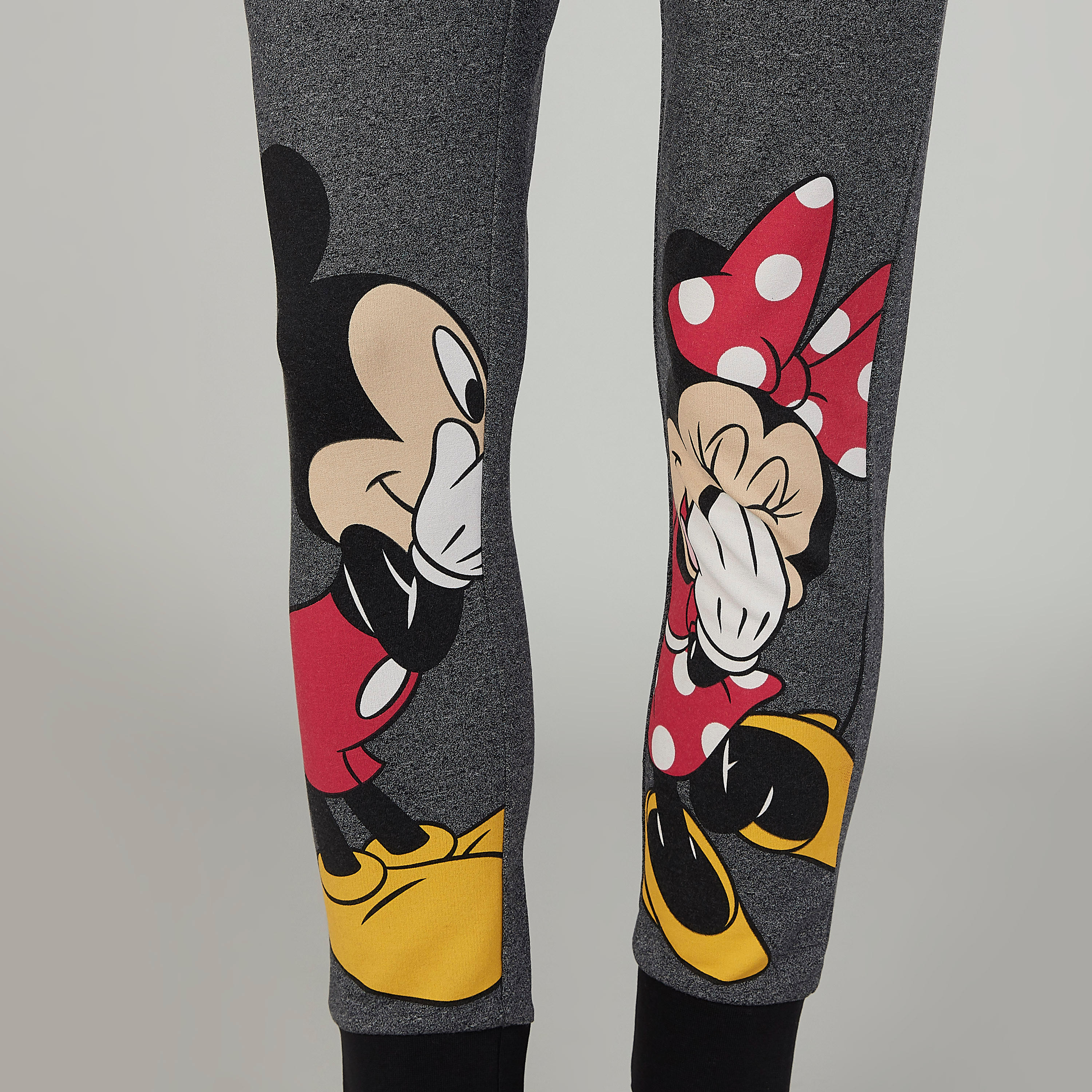 بنطلون رياضي سليم بخصر منخفض وطبعات ميكي آند ميني ماوس-women-clothing-bottoms-joggers-image-3