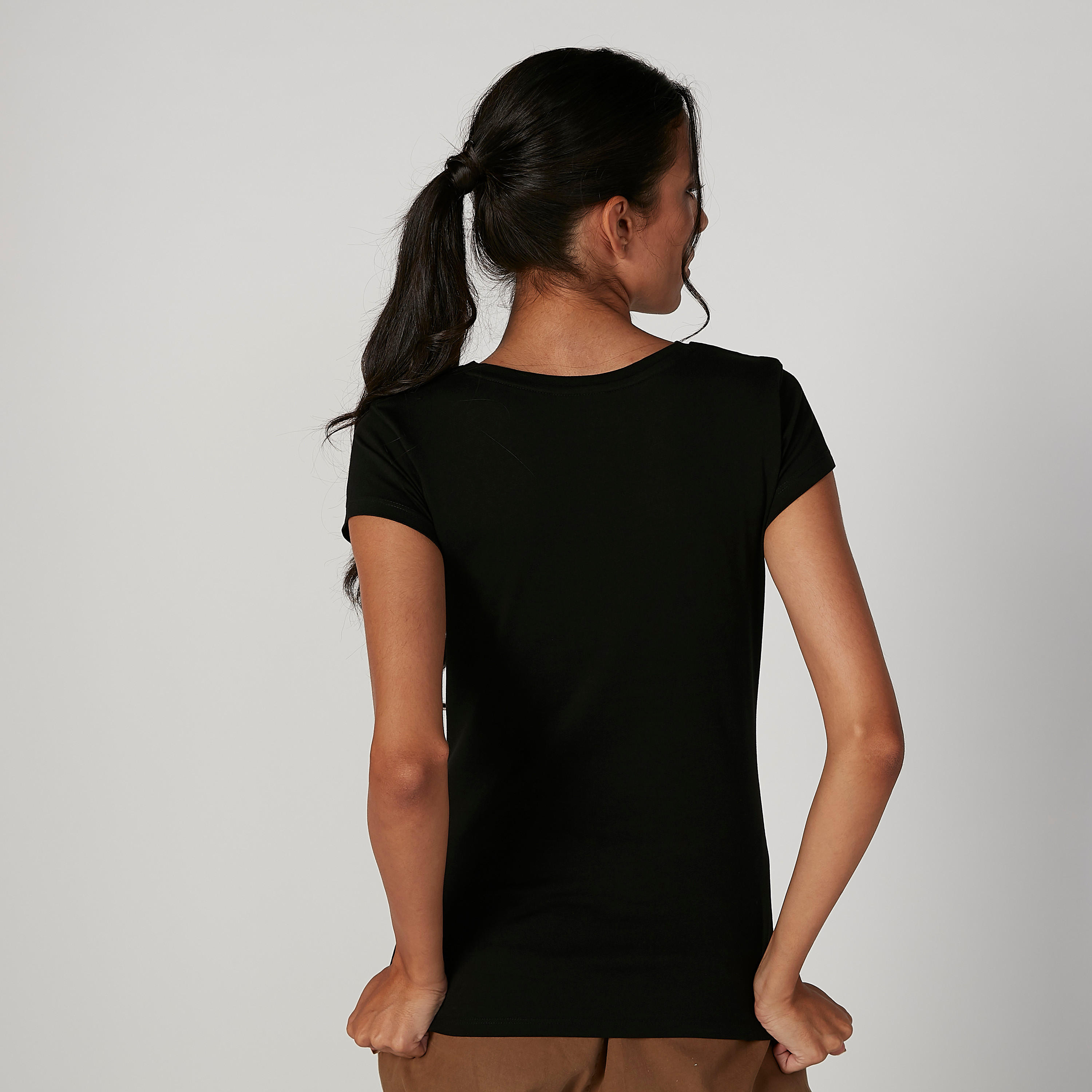 تيشيرت مستدام سكيني بأكمام كاب وطبعات سوبرمان -women-clothing-tshirts-image-2