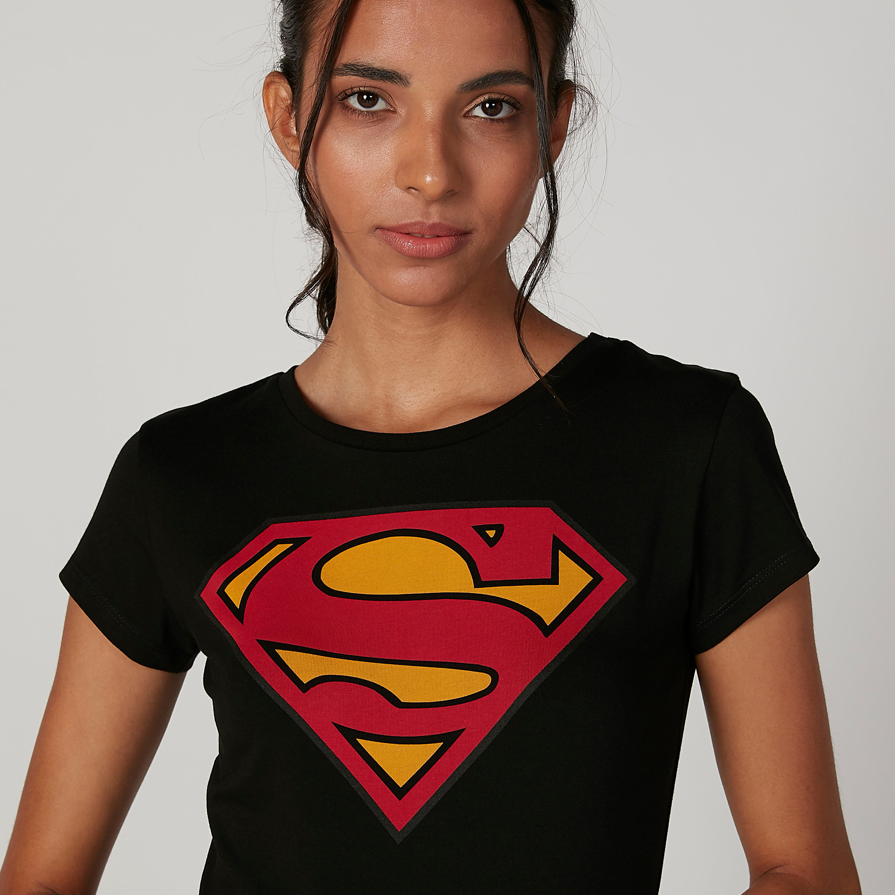 تيشيرت مستدام سكيني بأكمام كاب وطبعات سوبرمان -women-clothing-tshirts-image-4