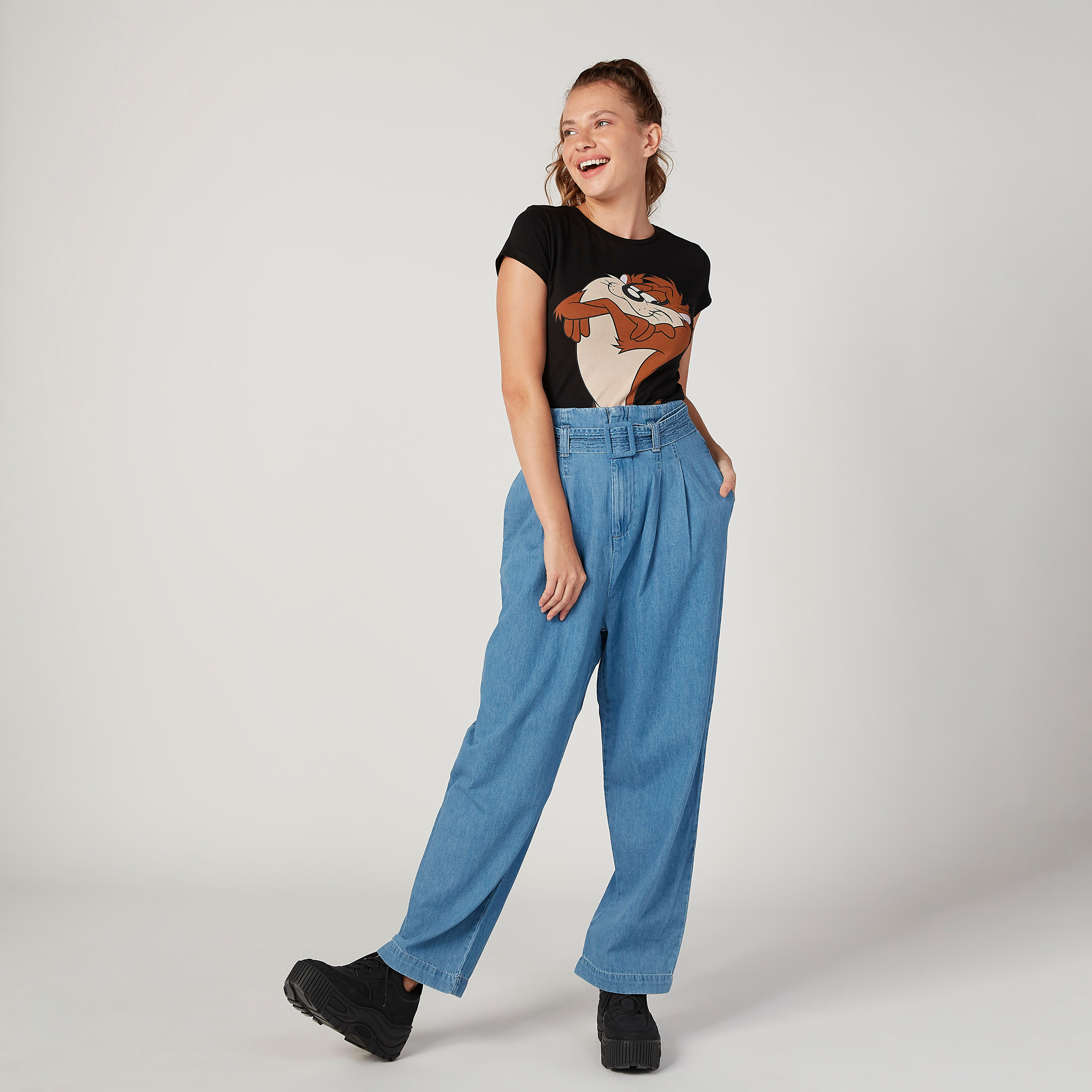 تيشيرت مستدام سكيني بأكمام كاب وطبعات -women-clothing-tshirts-image-2