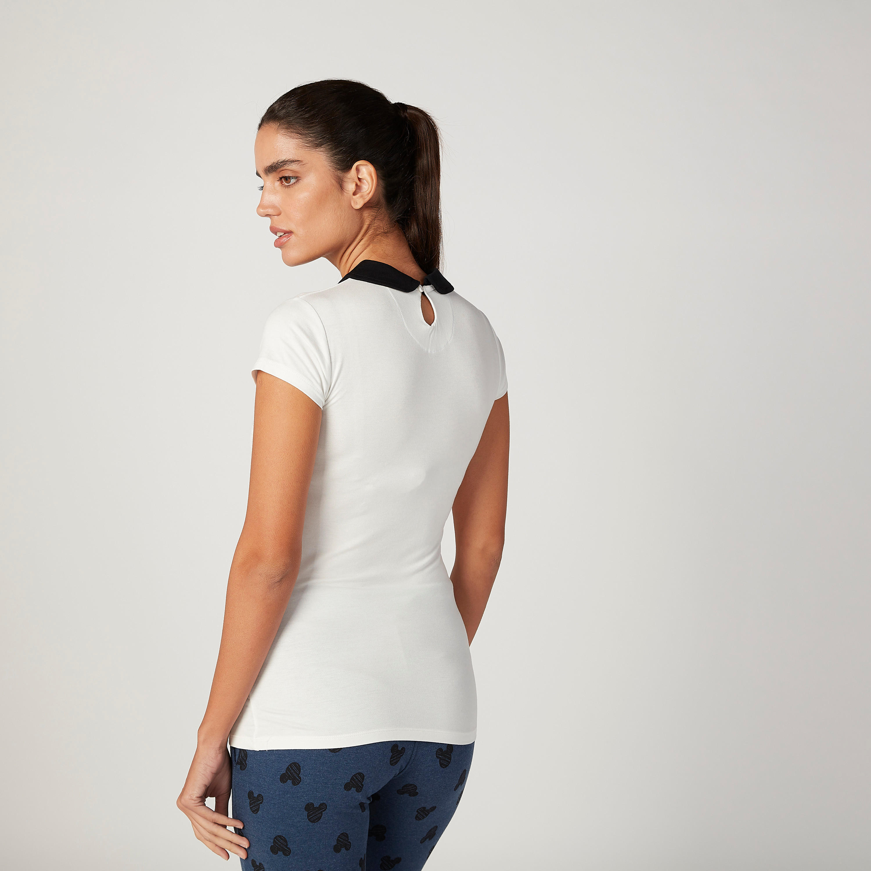 تيشيرت سكيني بأكمام كاب وطبعات ميكي ماوس-women-clothing-tshirts-image-4