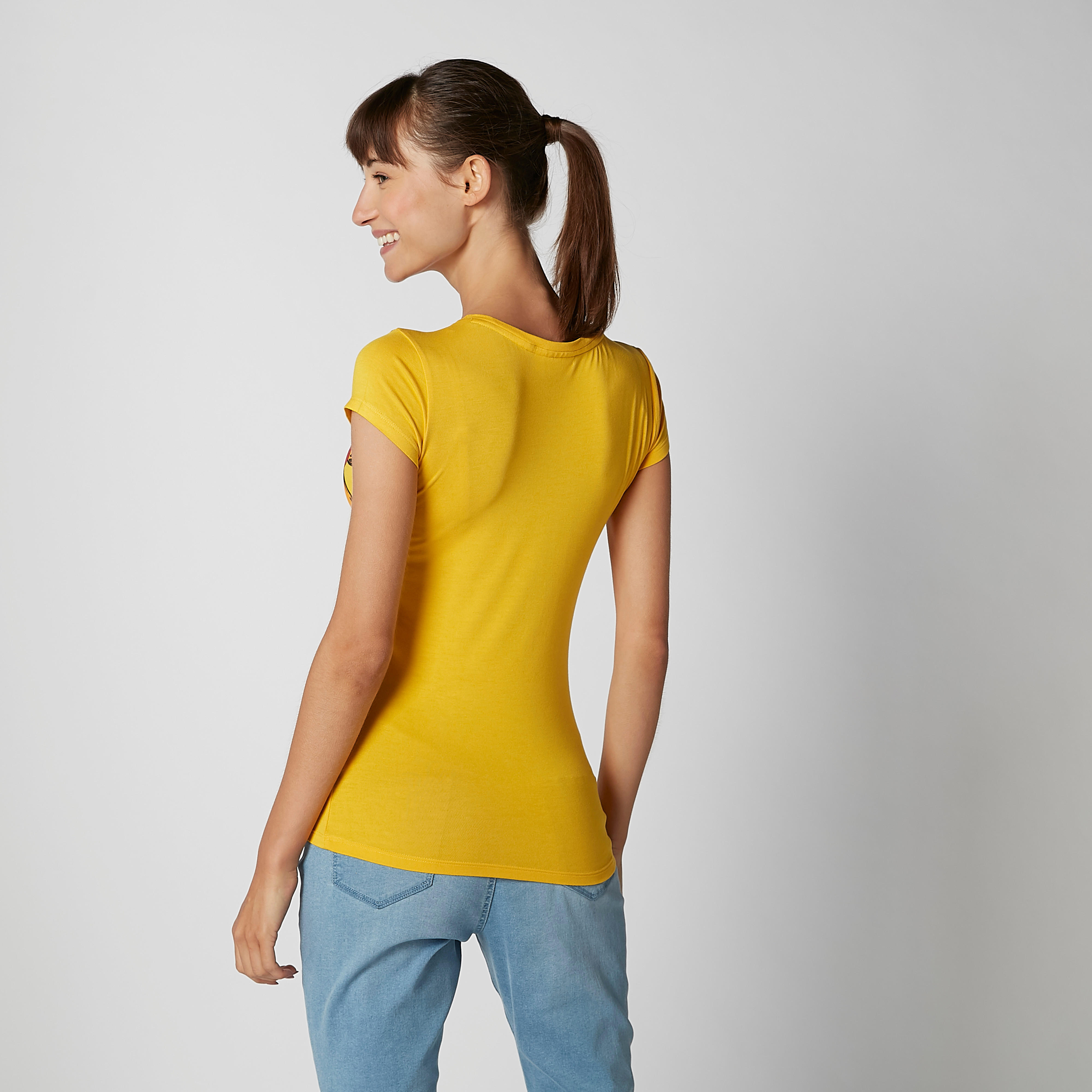 تيشيرت سكيني بياقة مستديرة وأكمام كاب وطبعات جارفيلد-women-clothing-tshirts-image-4