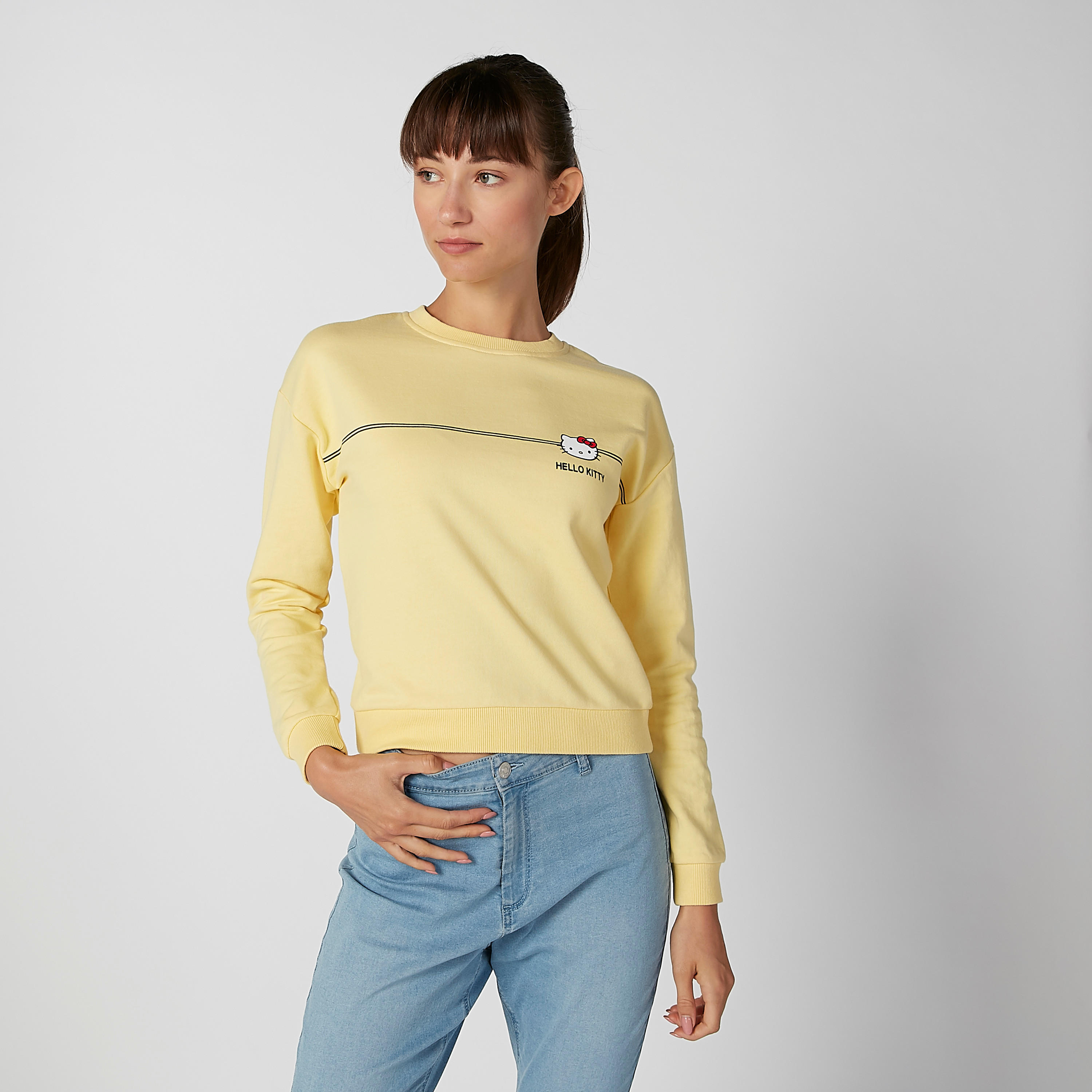 سويت شيرت بياقة مستديرة وأكمام طويلة وطبعات هالو كيتي-women-winterwear-hoodiesandsweatshirts-sweatshirts-image-4