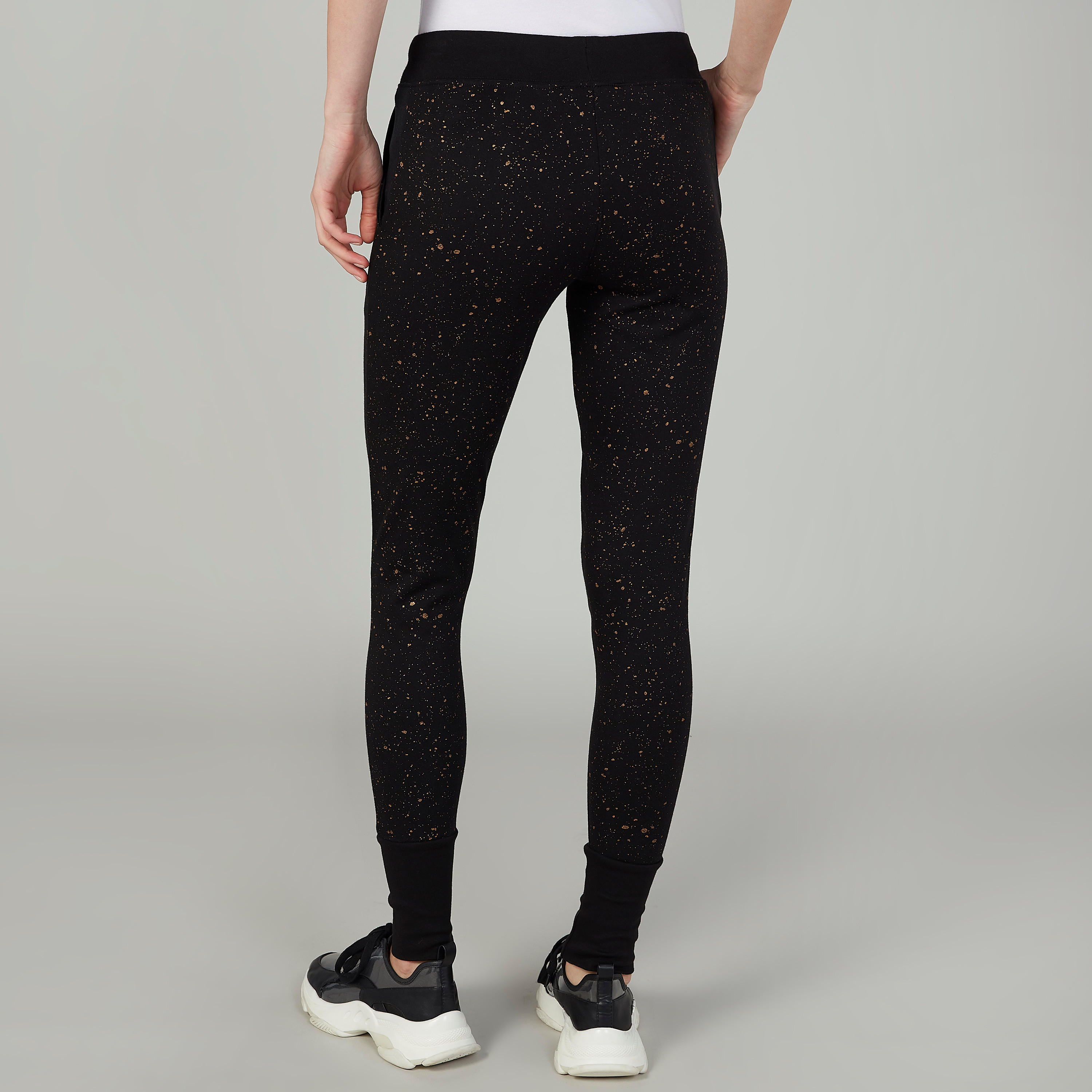 بنطلون رياضي سليم بخصر متوسط الارتفاع وجيوب بطبعات هالو كيتي-women-clothing-bottoms-joggers-image-4