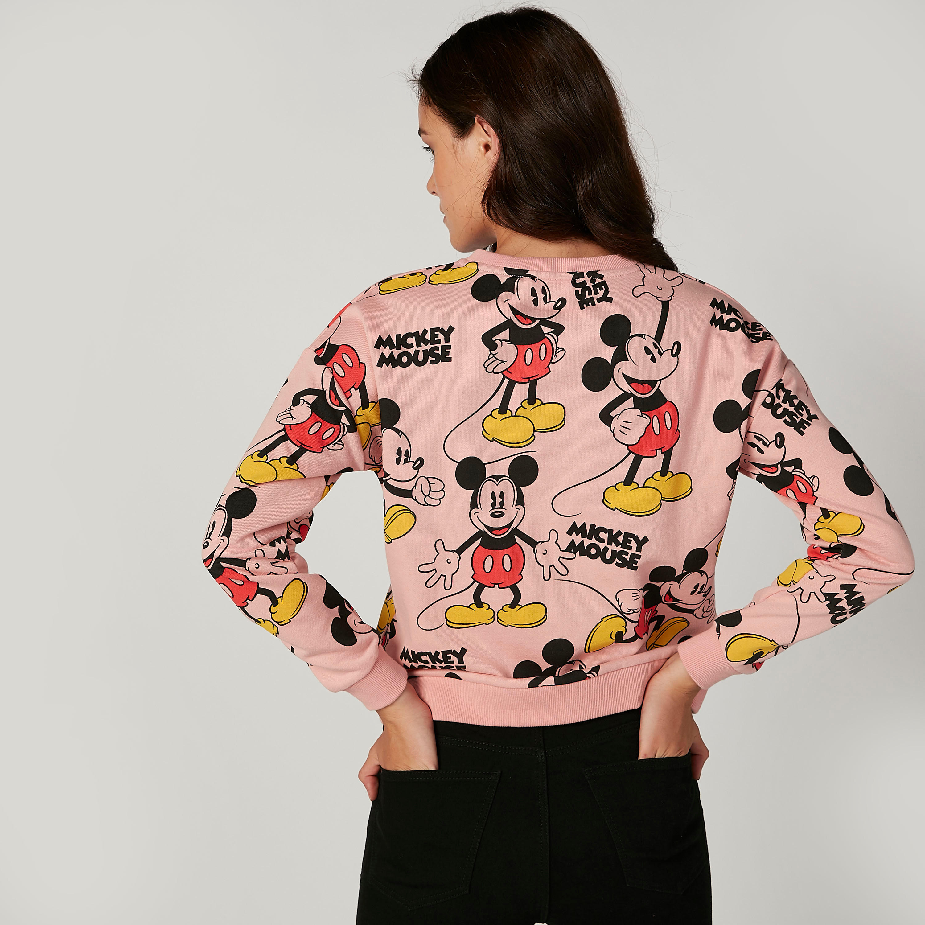 سويت شيرت بياقة مستديرة وأكمام طويلة وطبعات ميكي ماوس-women-winterwear-hoodiesandsweatshirts-sweatshirts-image-4