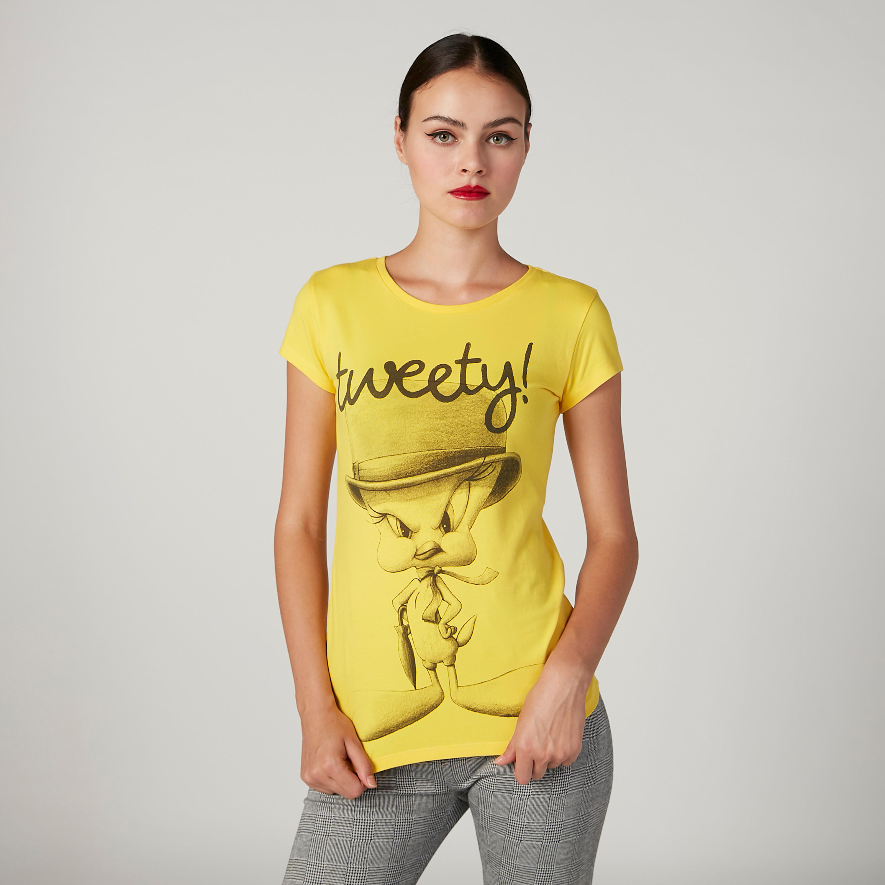 تيشيرت مستدام سكيني بأكمام كاب وطبعات تويتي-women-clothing-tshirts-image-1