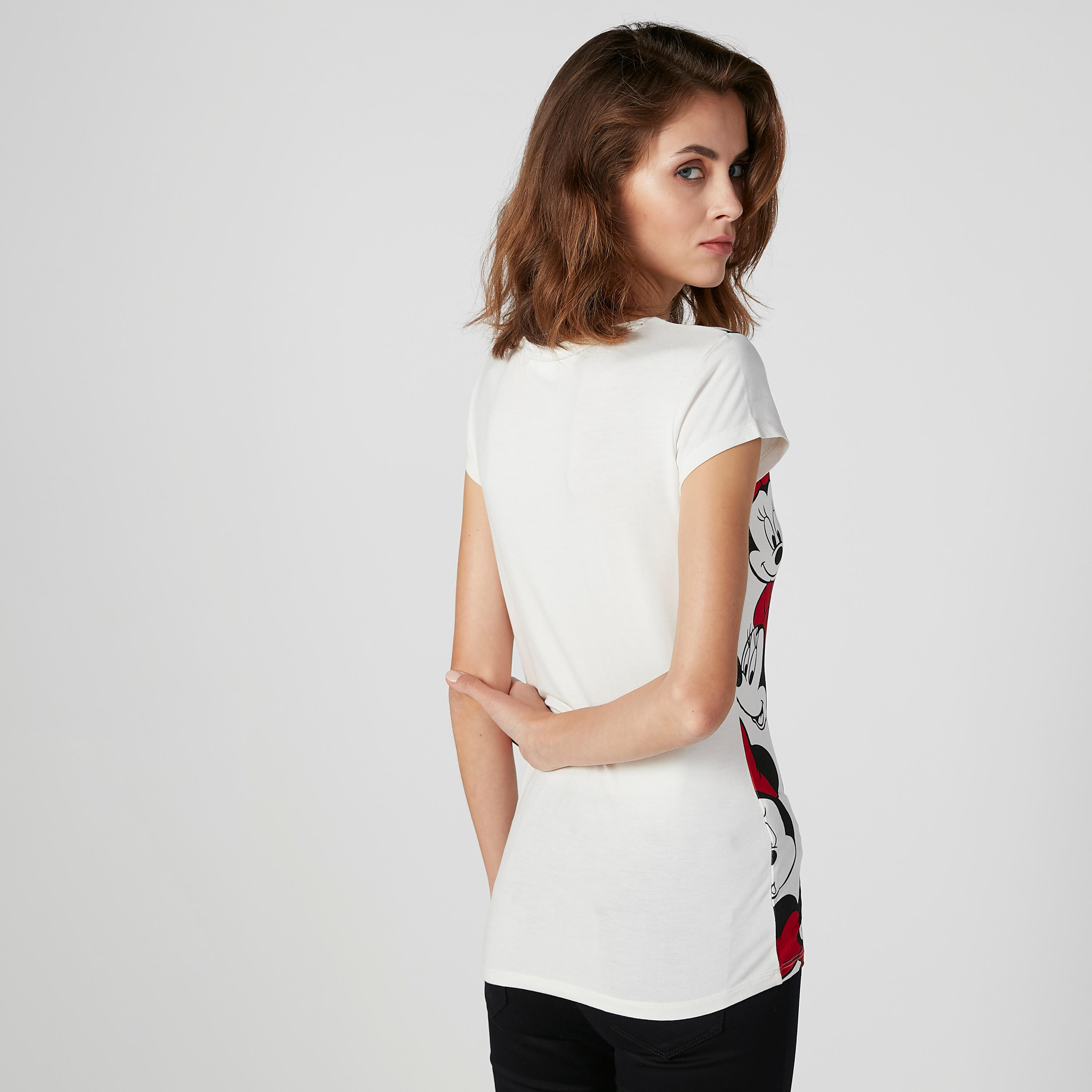 تيشيرت سكيني بياقة مستديرة وأكمام كاب وطبعات ميني ماوس-women-clothing-tshirts-image-3