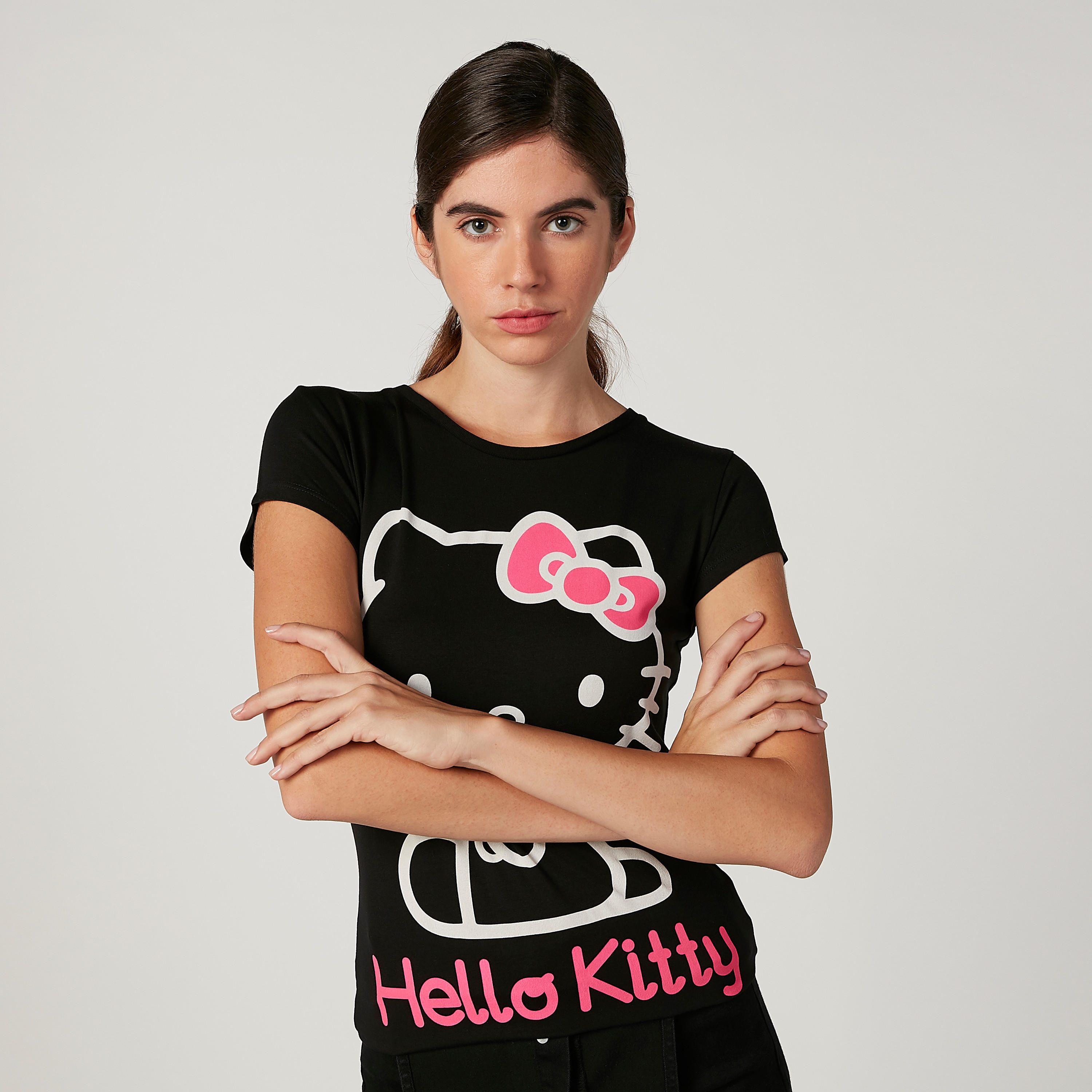 تيشيرت سكيني بياقة مستديرة وأكمام كاب وطبعات هالو كيتي-women-clothing-tshirts-image-1