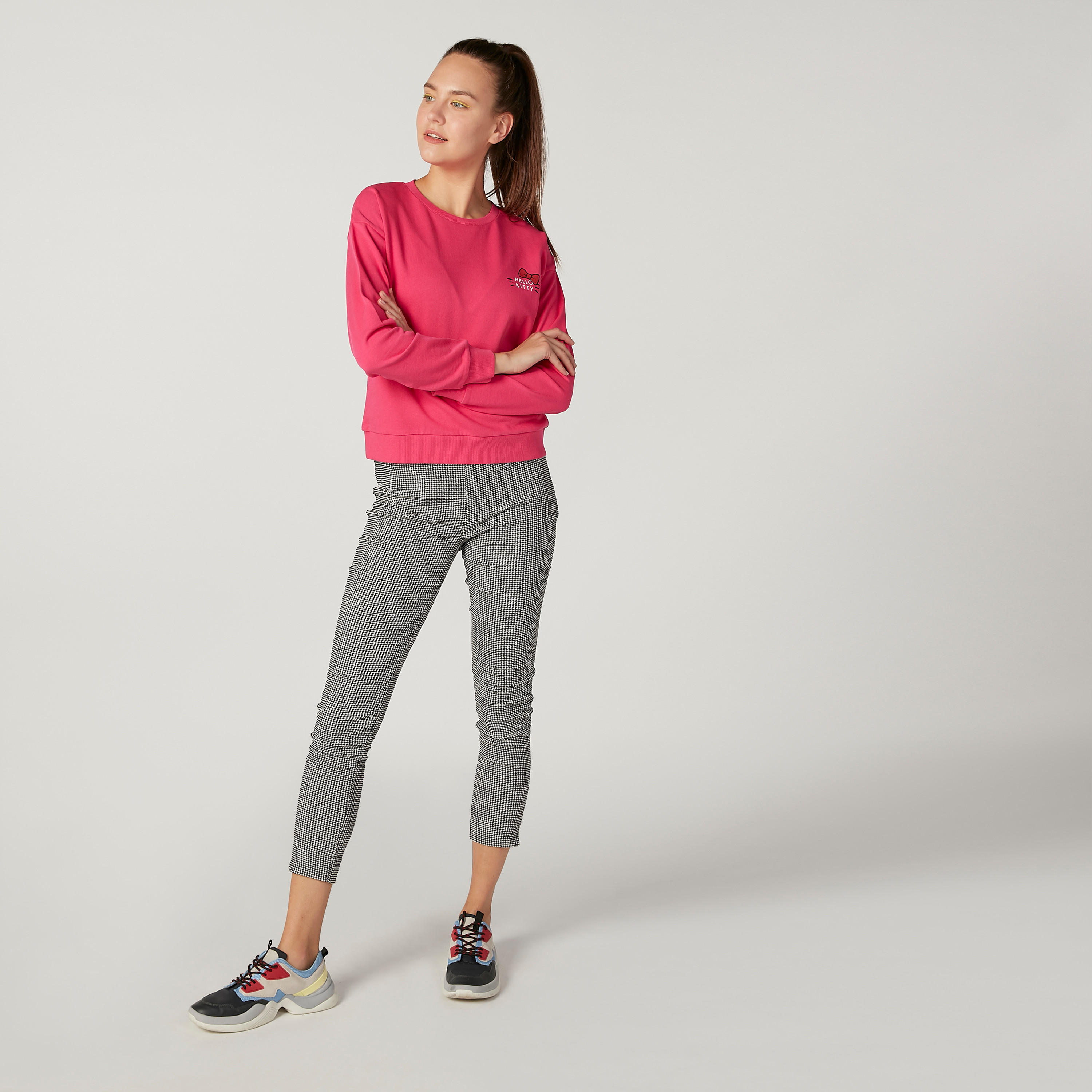 Hello Kitty Printed Sweatshirt with Round Neck and Long Sleeves-women-winterwear-hoodiesandsweatshirts-sweatshirts-image-2