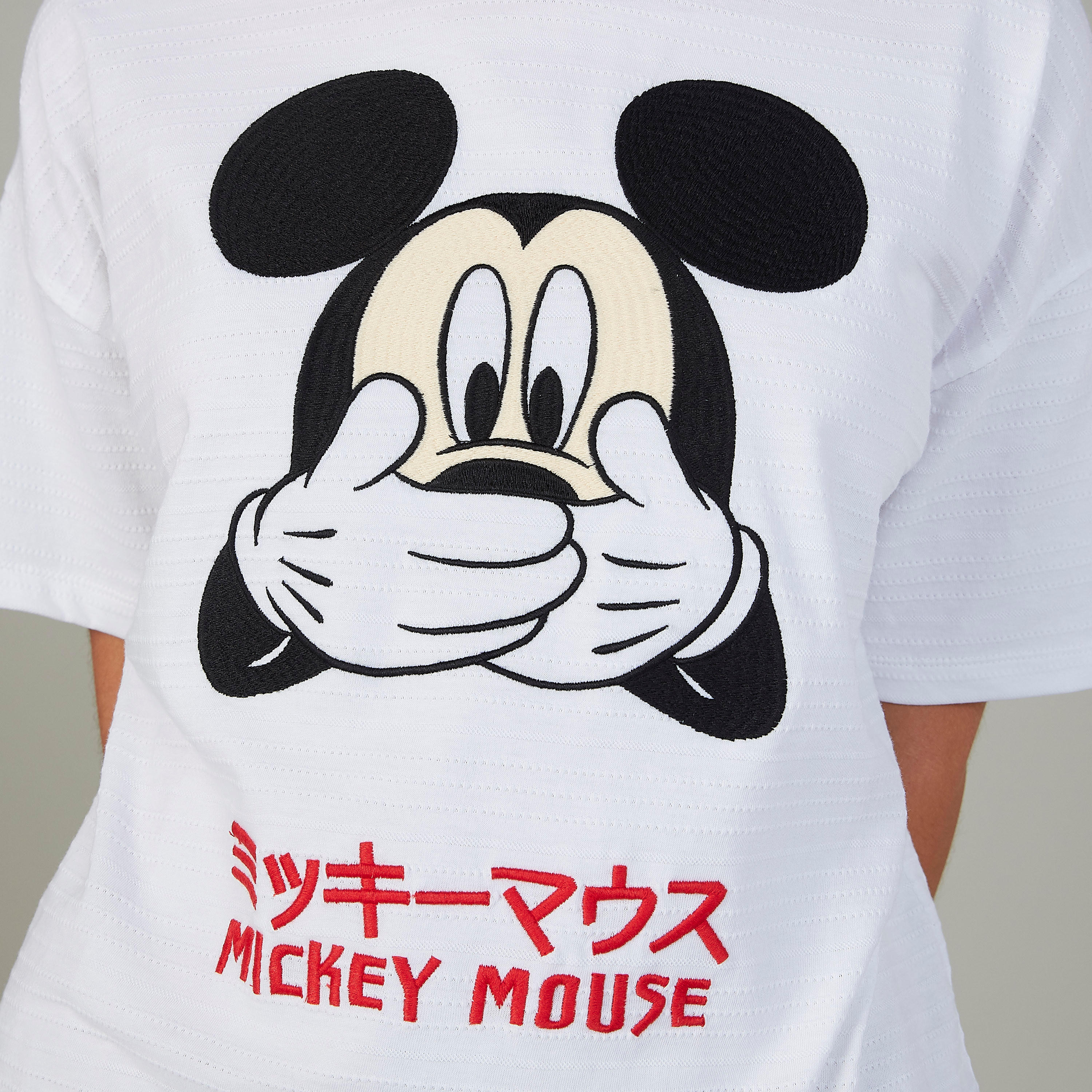 تيشيرت مستدام بياقة مستديرة وطبعات ميكي ماوس -women-clothing-tshirts-image-3
