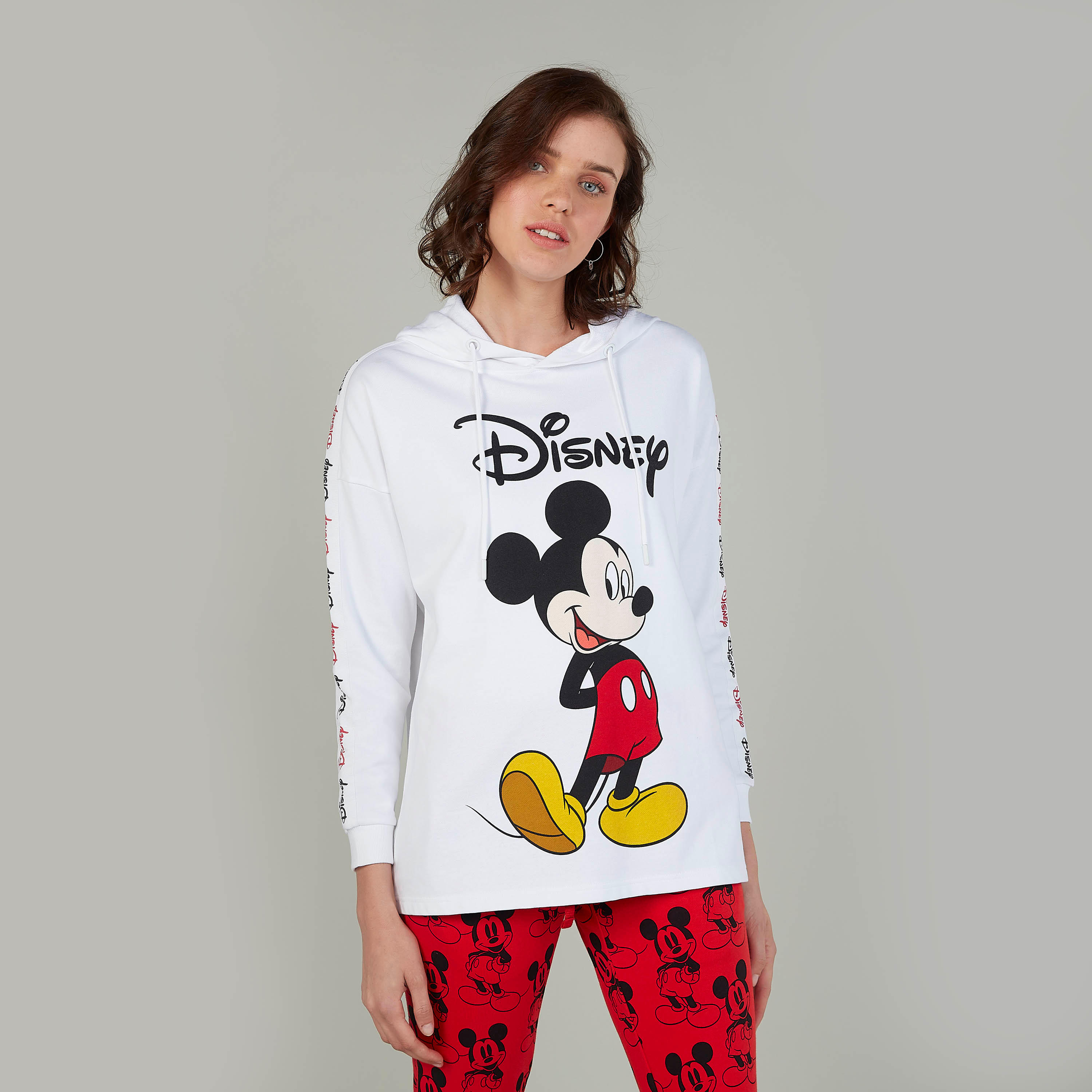 سويت شيرت بقبّعة وأكمام طويلة وطبعات ميكي ماوس-women-winterwear-hoodiesandsweatshirts-sweatshirts-image-1