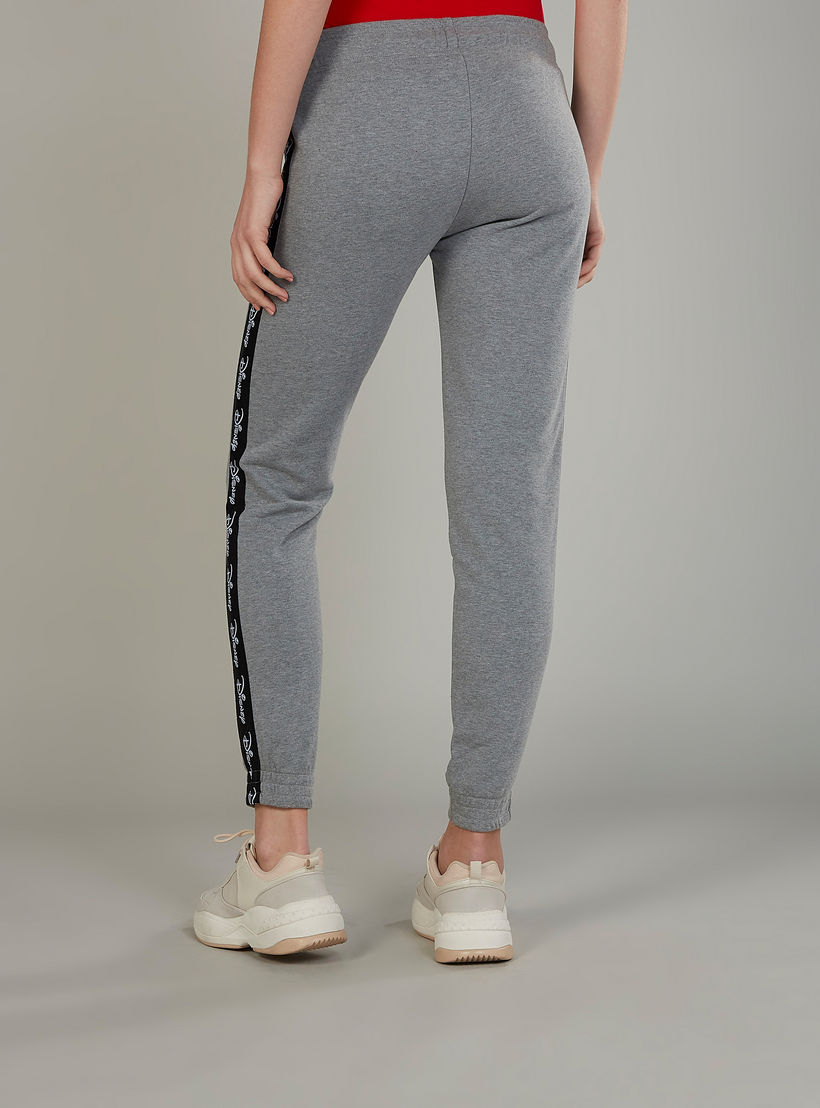 بنطلون رياضي سليم بخصر متوسط الارتفاع وجيوب بطبعات ميكي ماوس-women-clothing-bottoms-joggers-image-4