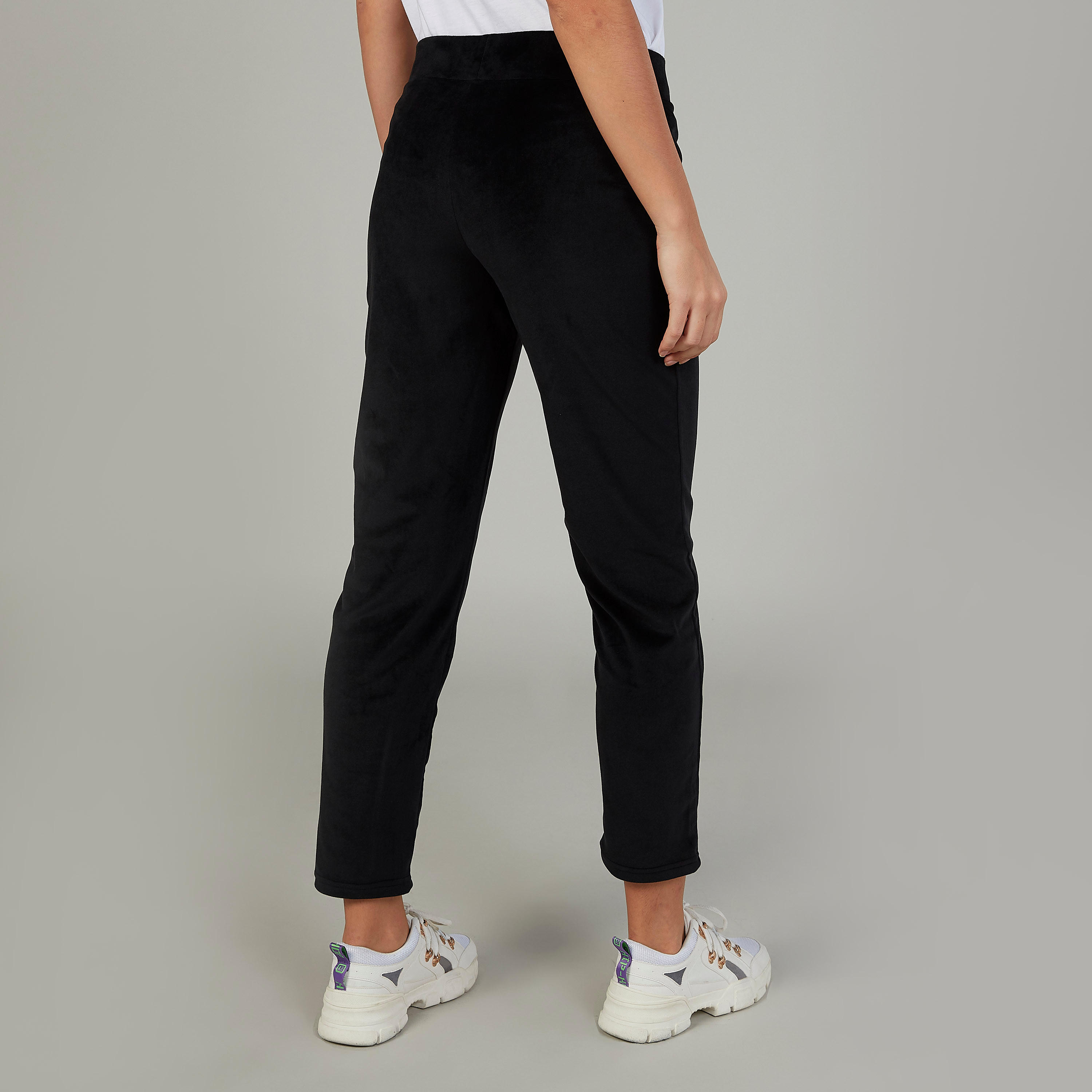 بنطلون قصير بخصر متوسط الإرتفاع بتفاصيل شريطة وطبعات ميكي ماوس-women-clothing-bottoms-trousers-image-4