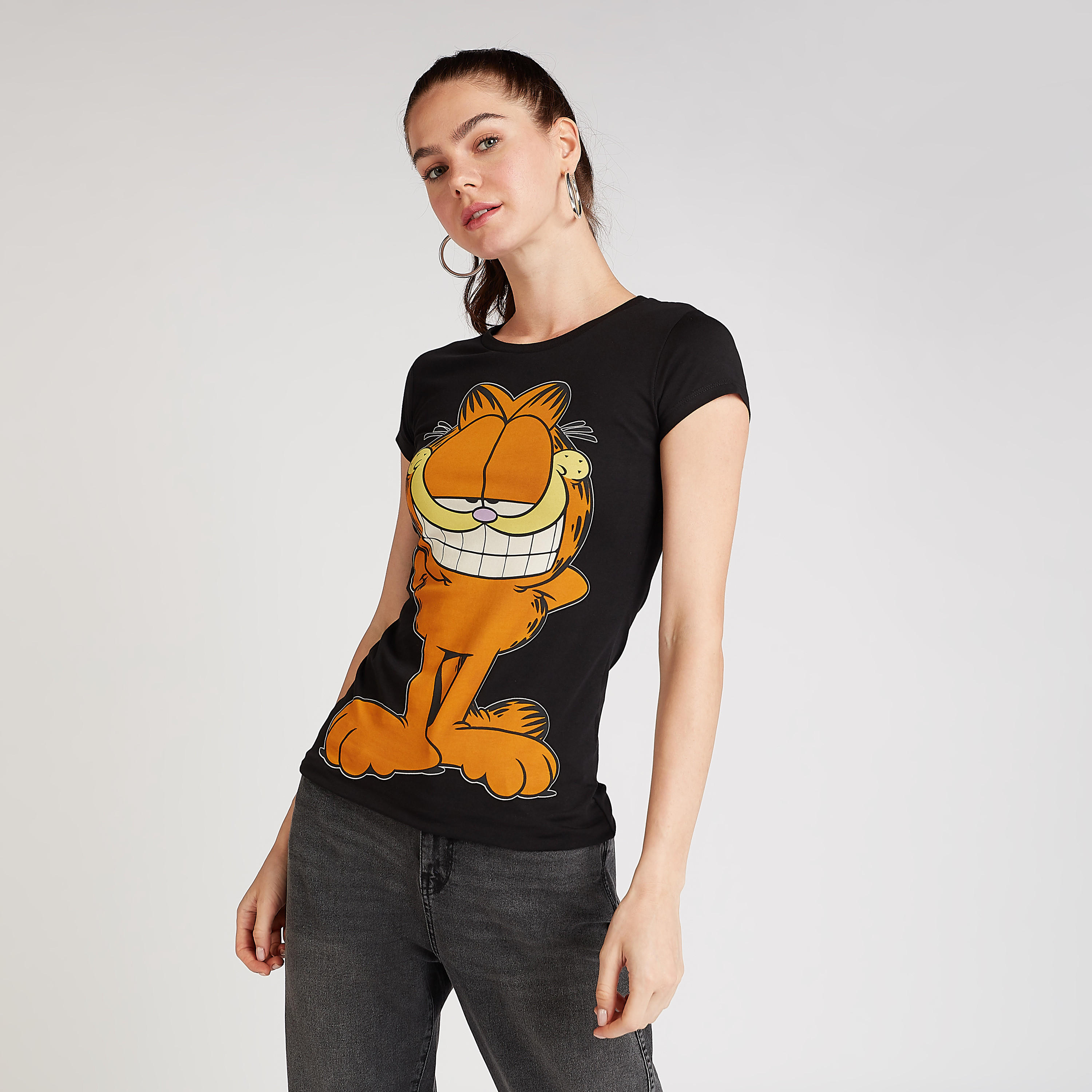تيشيرت بياقة ضيّقة وأكمام كاب وطبعات غارفيد-women-clothing-tshirts-image-1