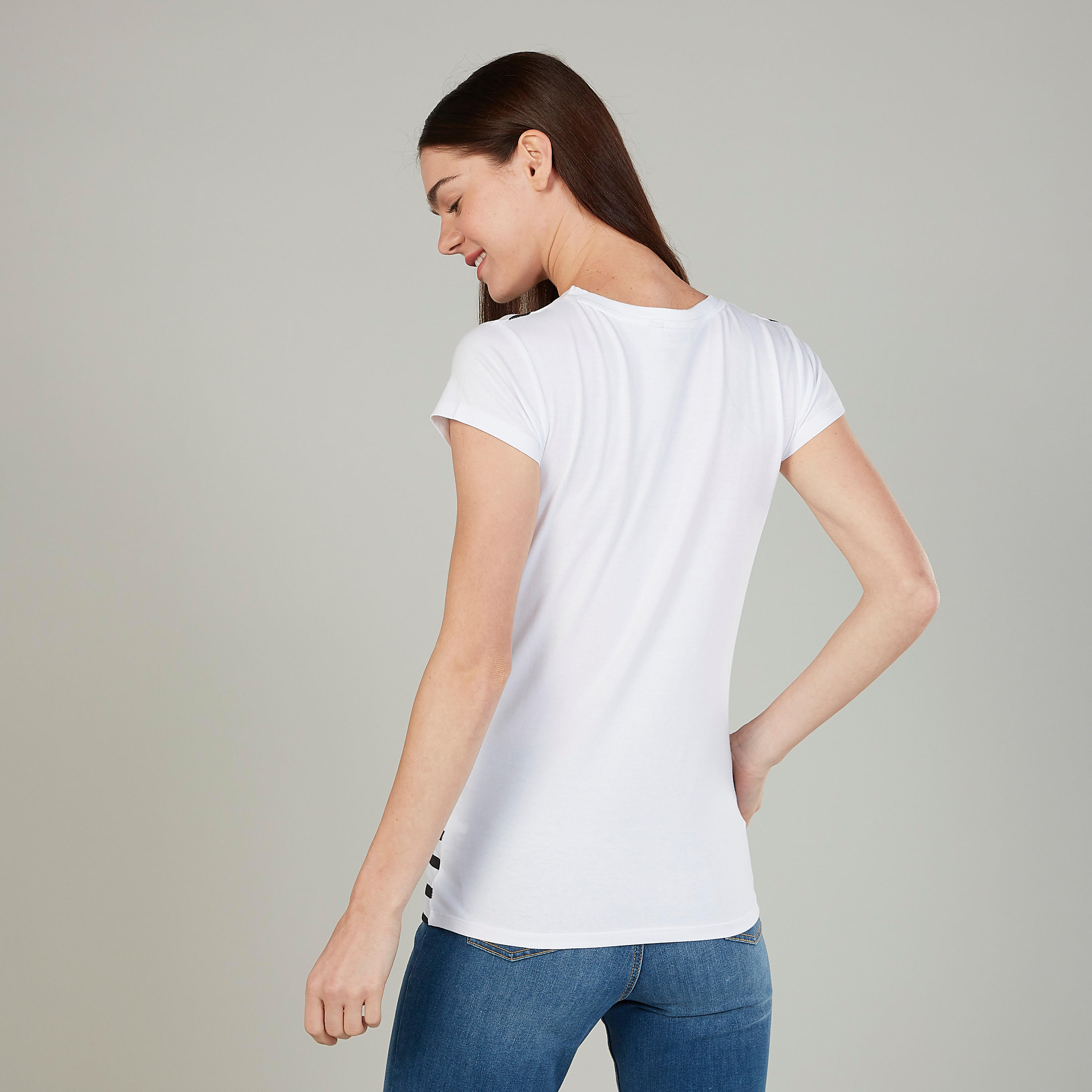 تيشيرت بياقة مستديرة وأكمام كاب وطبعات تازمانيان ديفل-women-clothing-tshirts-image-4