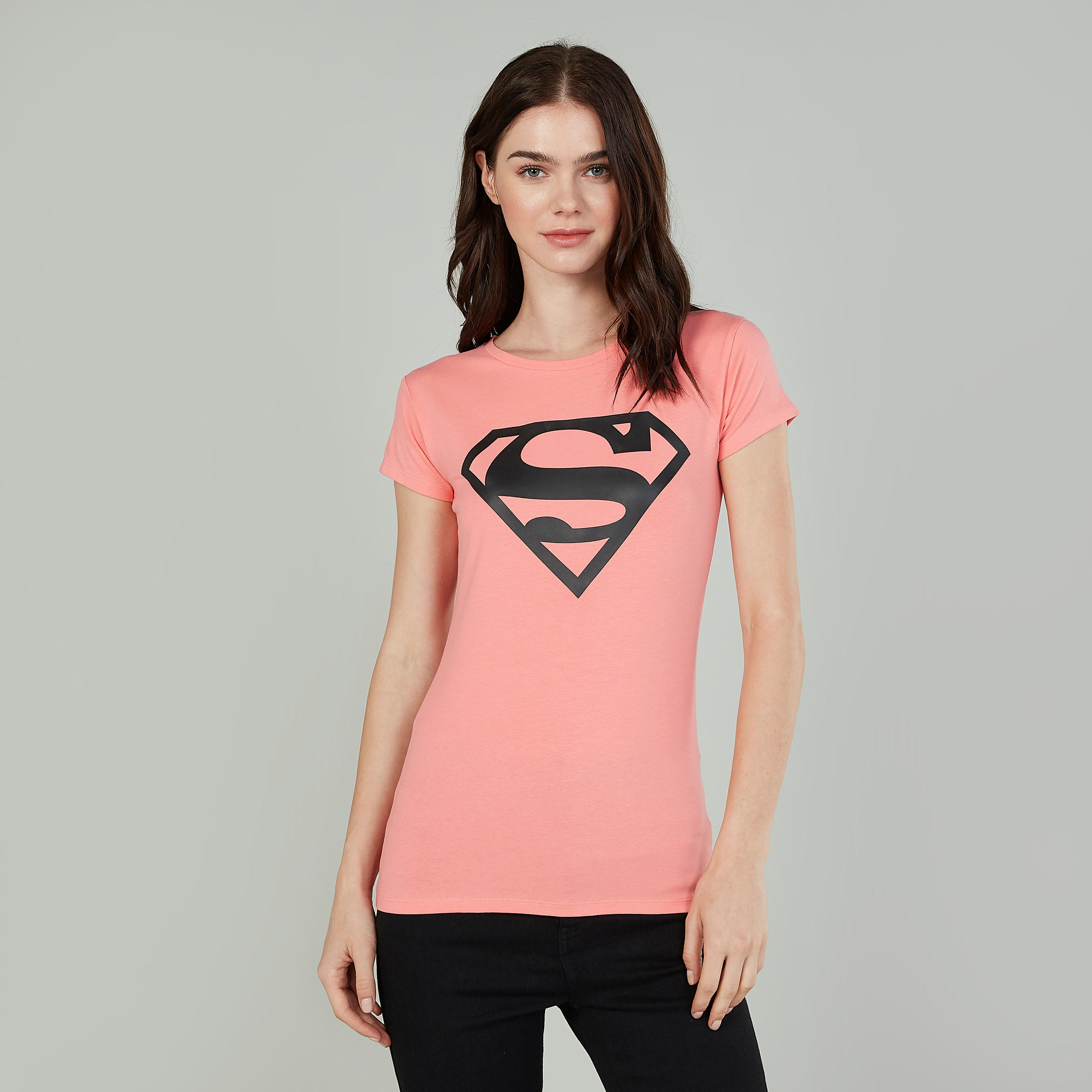تيشيرت بياقة مستديرة وأكمام قصيرة وطبعات سوبرمان-women-clothing-tshirts-image-1