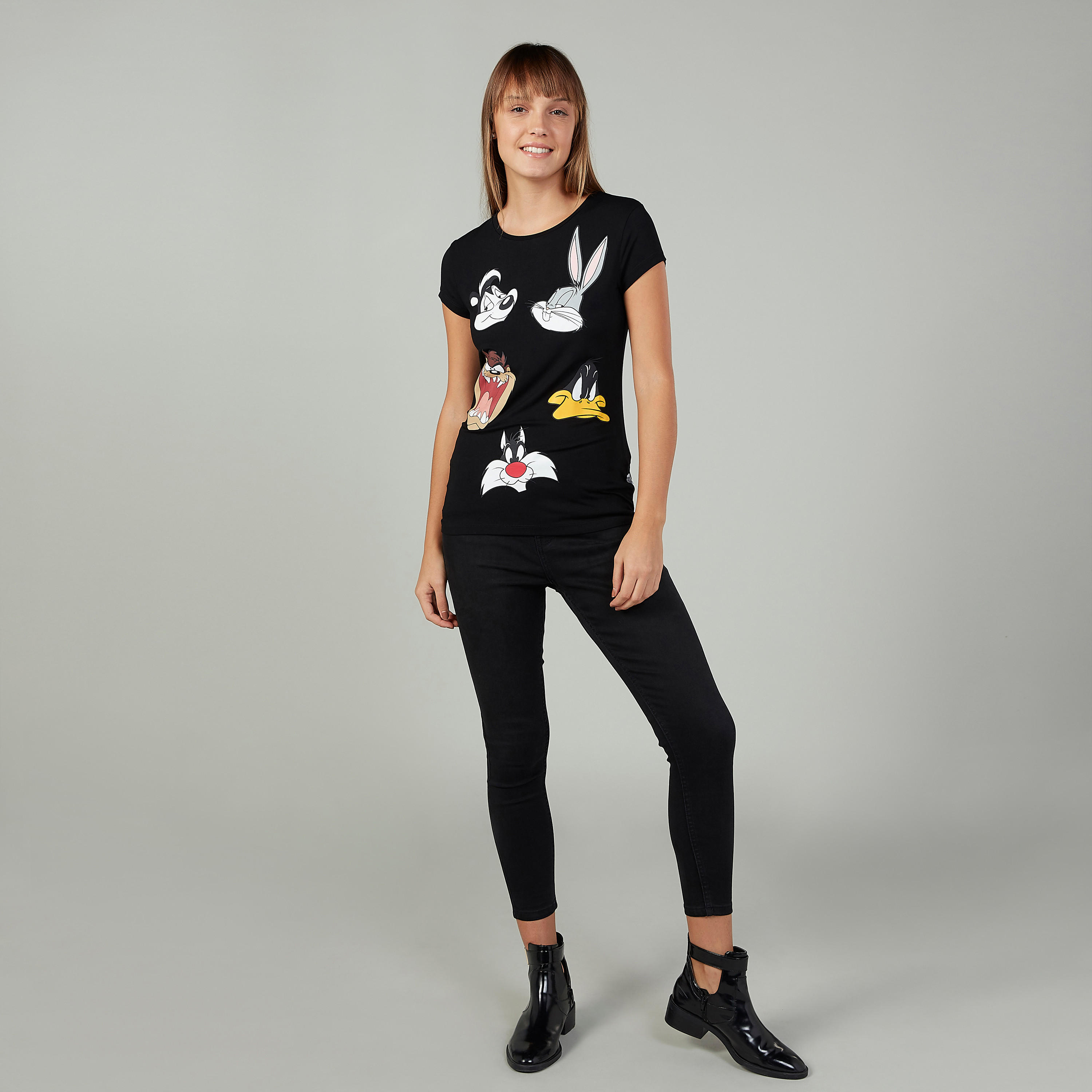 تيشيرت مستدام سكيني بياقة مستديرة وطبعات لوني تيونز-women-clothing-tshirts-image-2