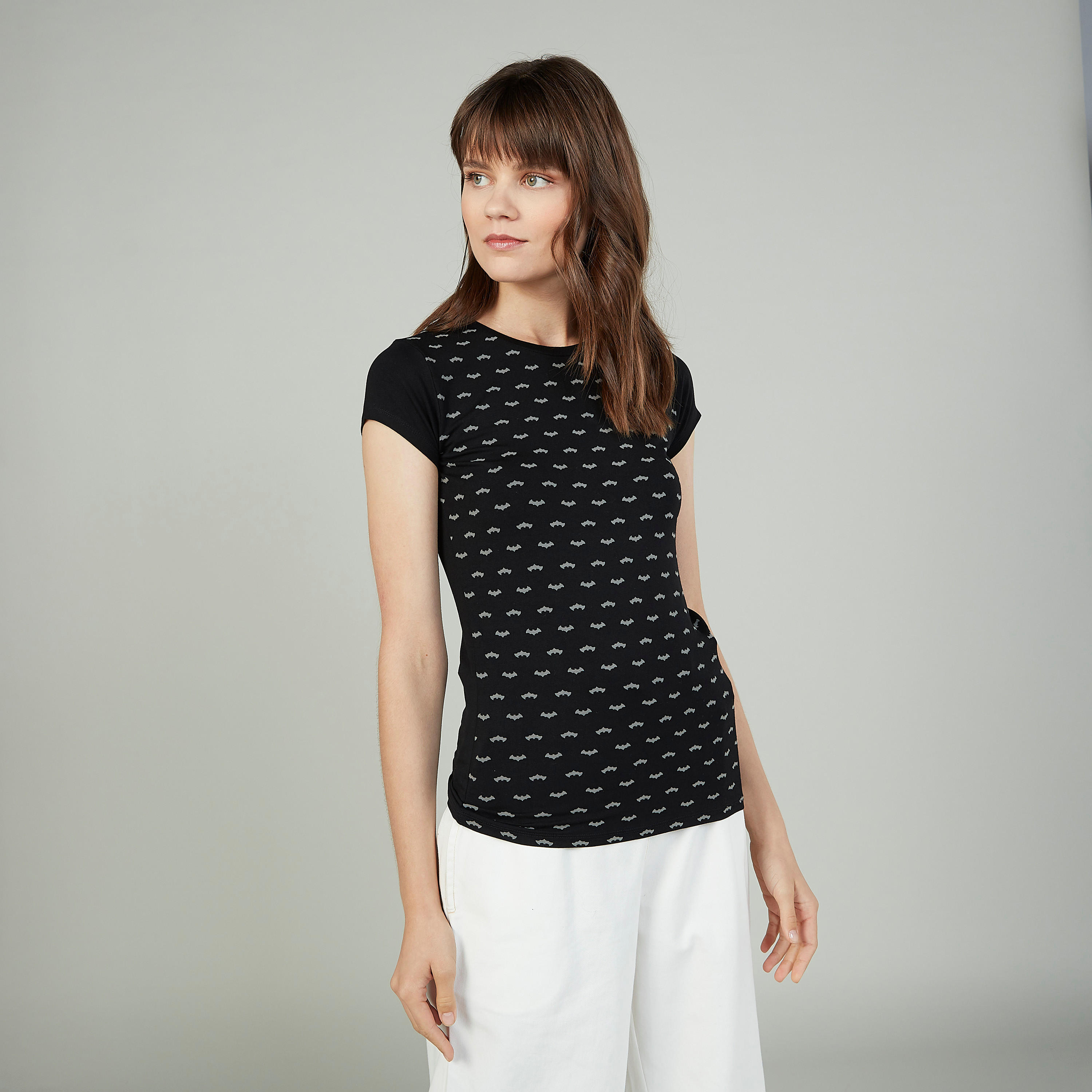 فستان نوم مستدام بأكمام قصيرة وأربطة وطبعات-women-clothing-tshirts-image-1