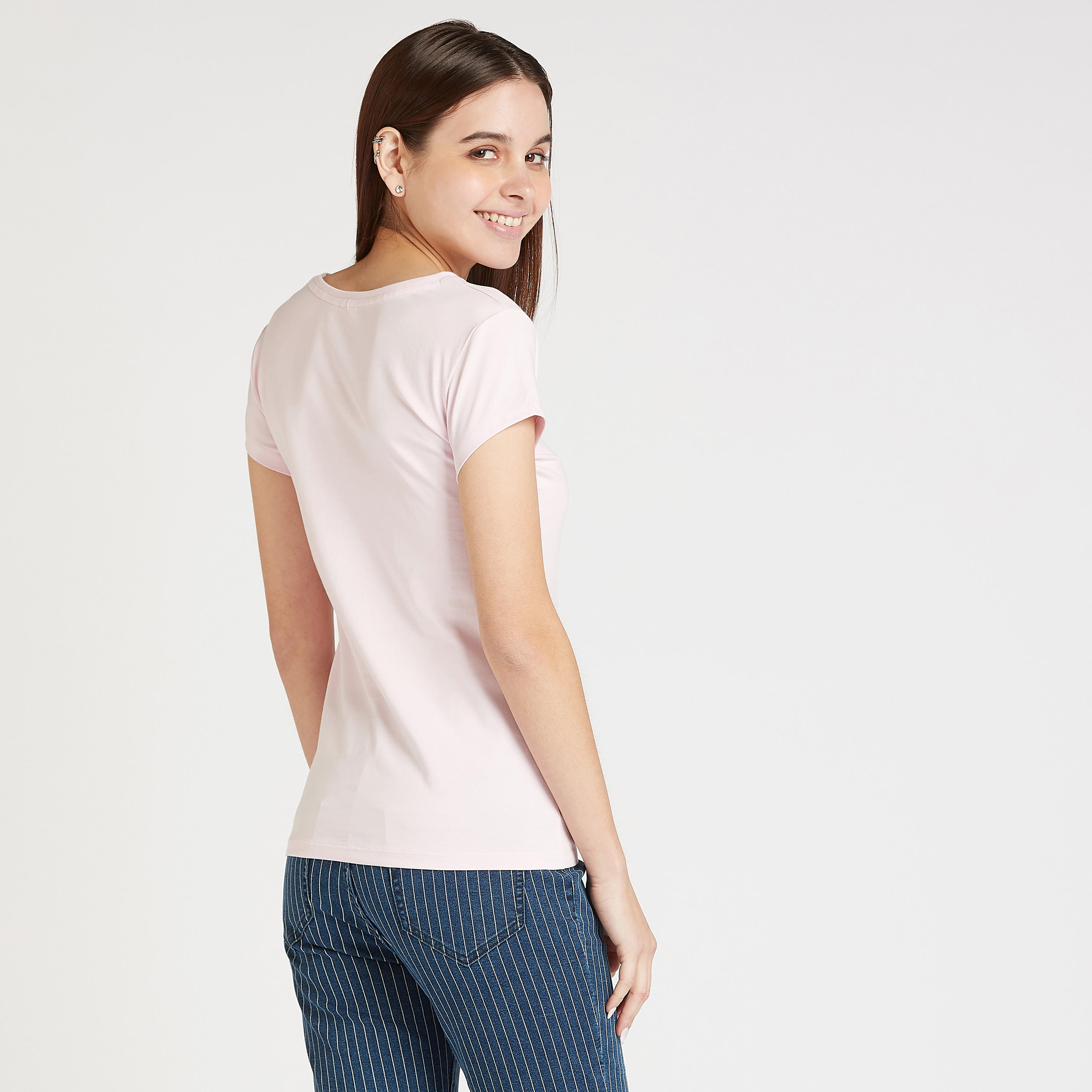 تيشيرت سكيني بياقة مستديرة وأكمام قصيرة وطبعات هالو كيتي-women-clothing-tshirts-image-4