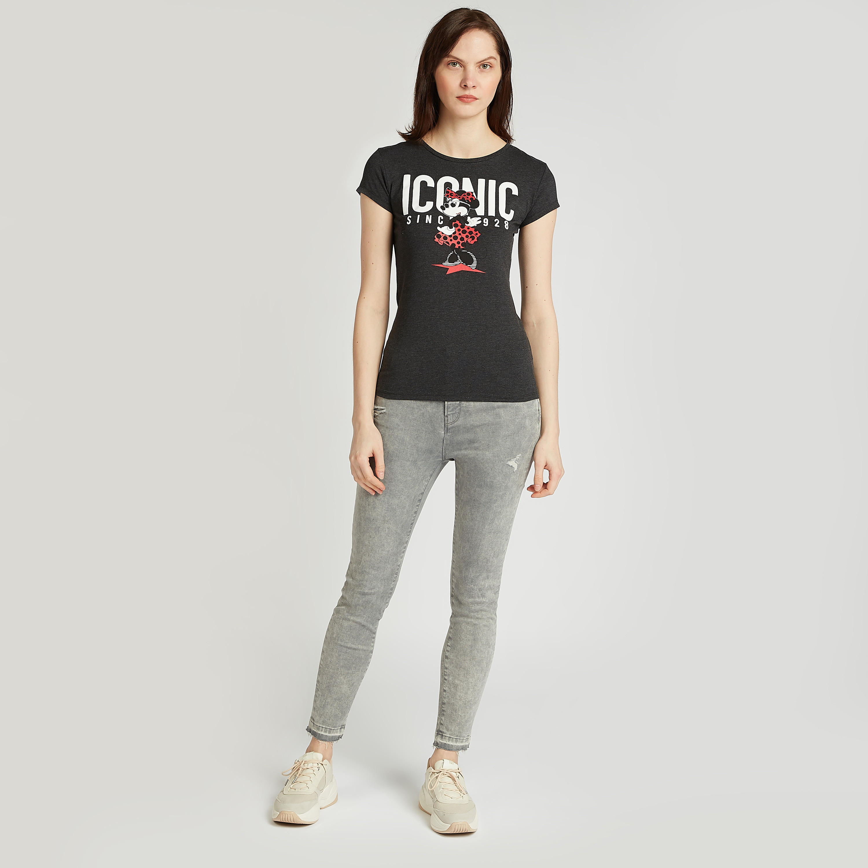 تيشيرت سكيني بياقة ضيّقة وأكمام كاب وطبعات ميني ماوس-women-clothing-tshirts-image-2